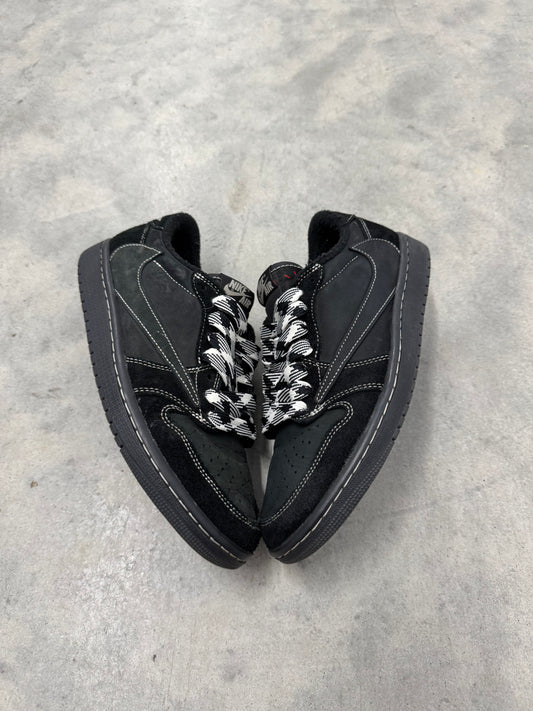 TRAVIS SCOTT JORDAN 1 LOW “ Black Phantom “