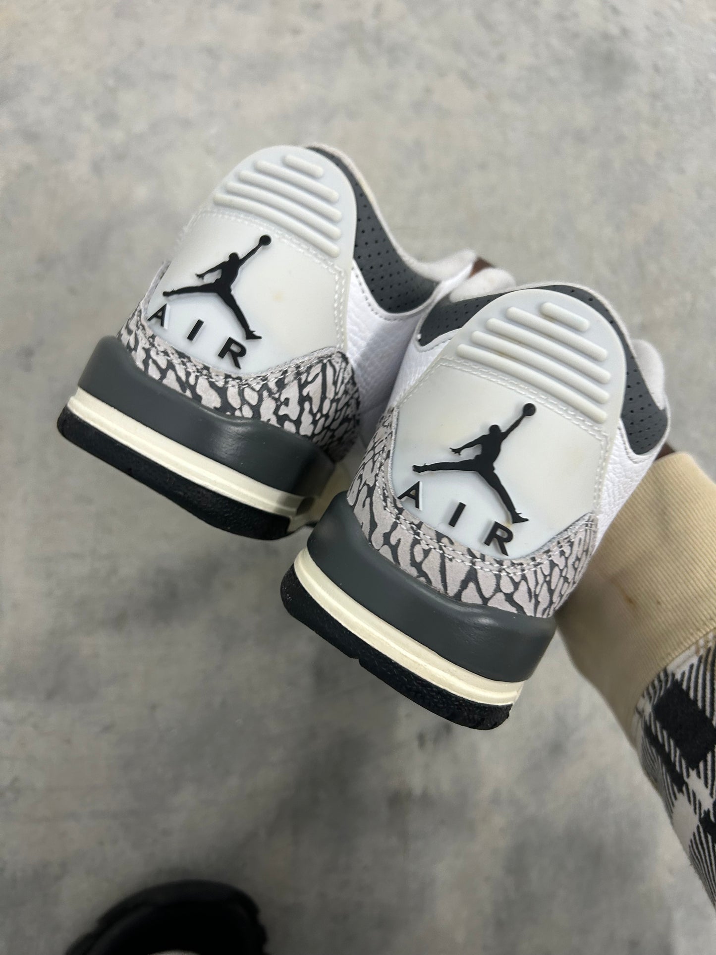 Jordan 3 “cement grey”