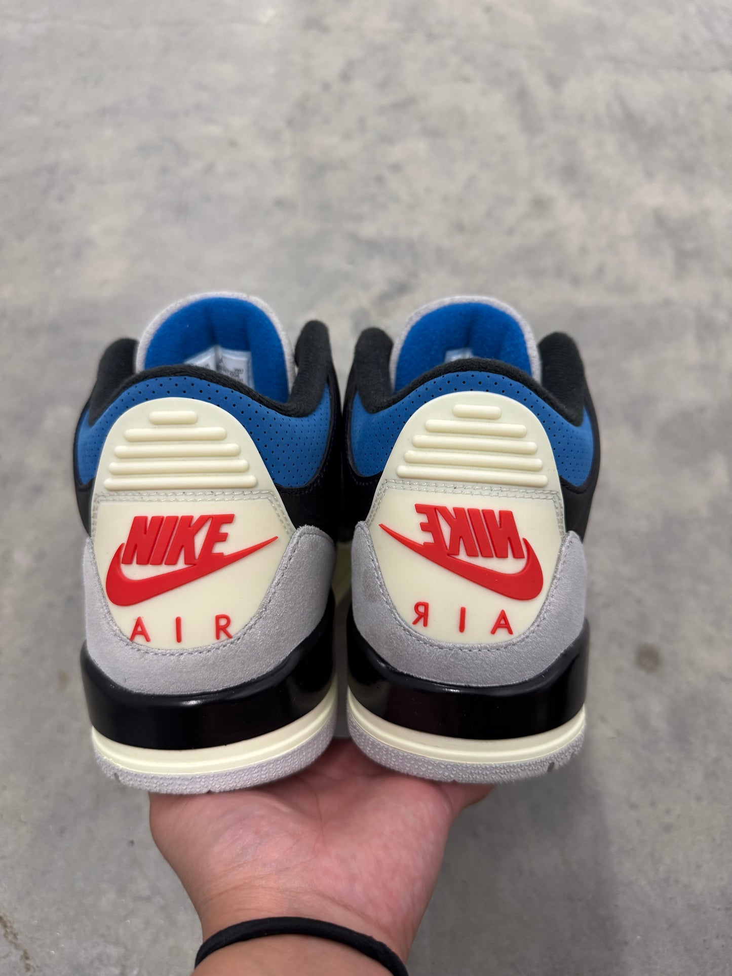 JORDAN 3 “ Rare Air “