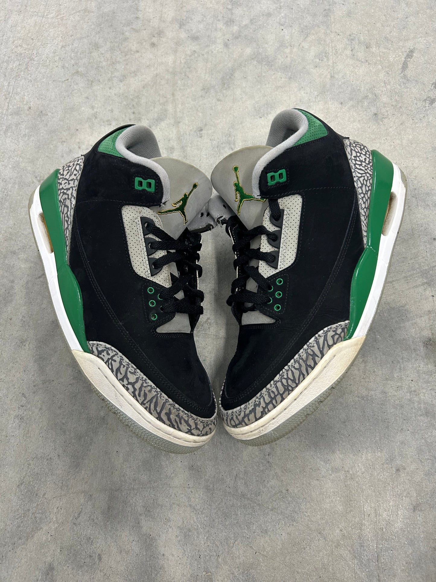 Jordan 3 “pine green”