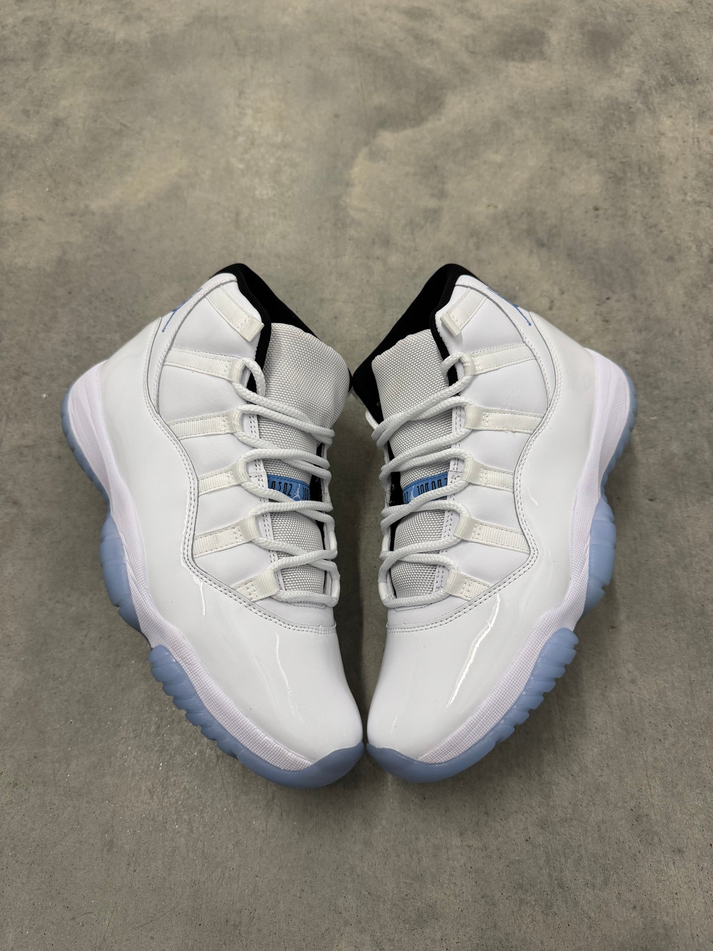 JORDAN 11 “ Legend Blue “