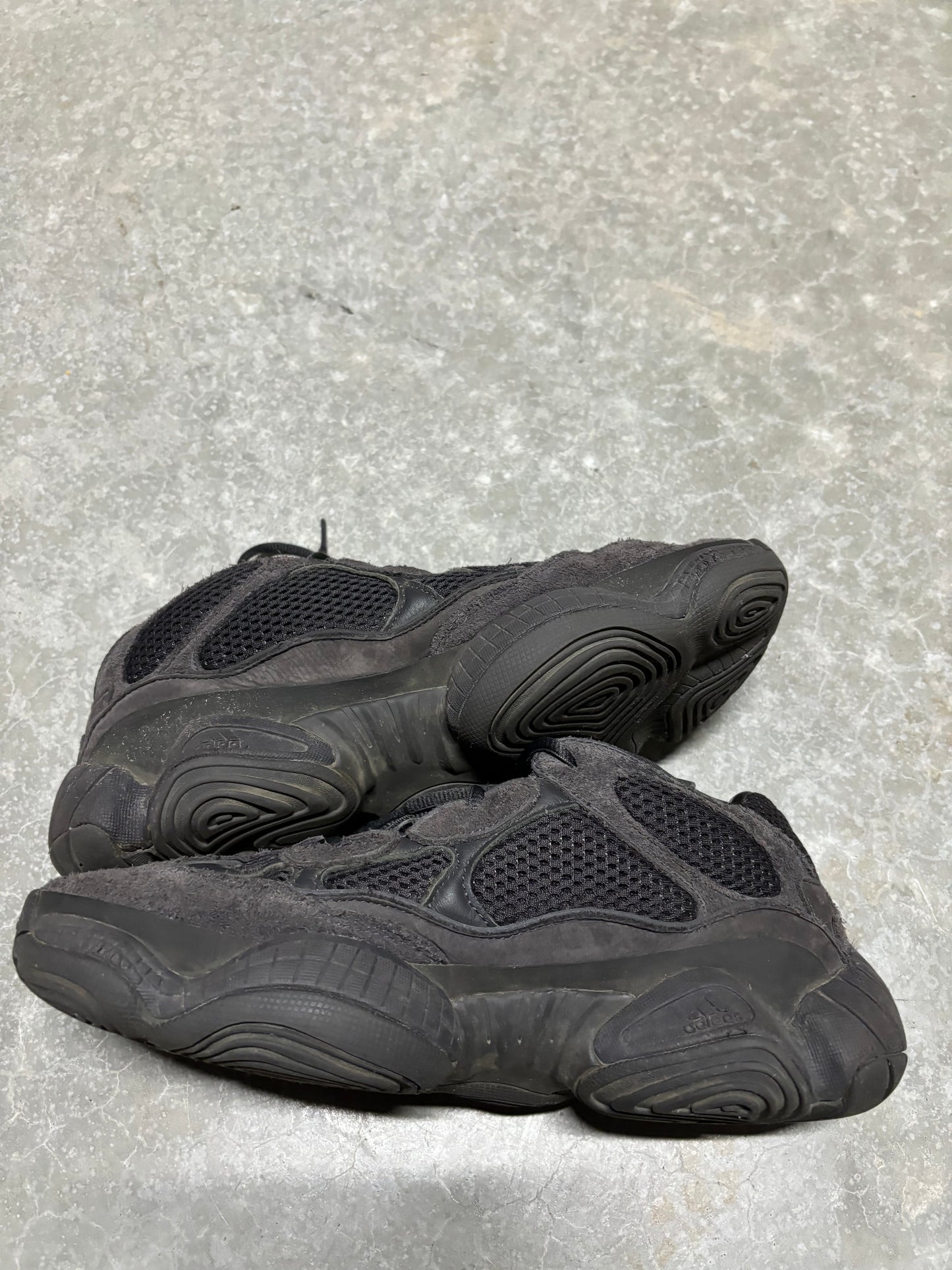 YEEZY 500 “ utility black “