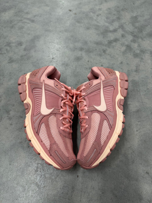 NIKE ZOOM VOMERO 5 “ Stardust “