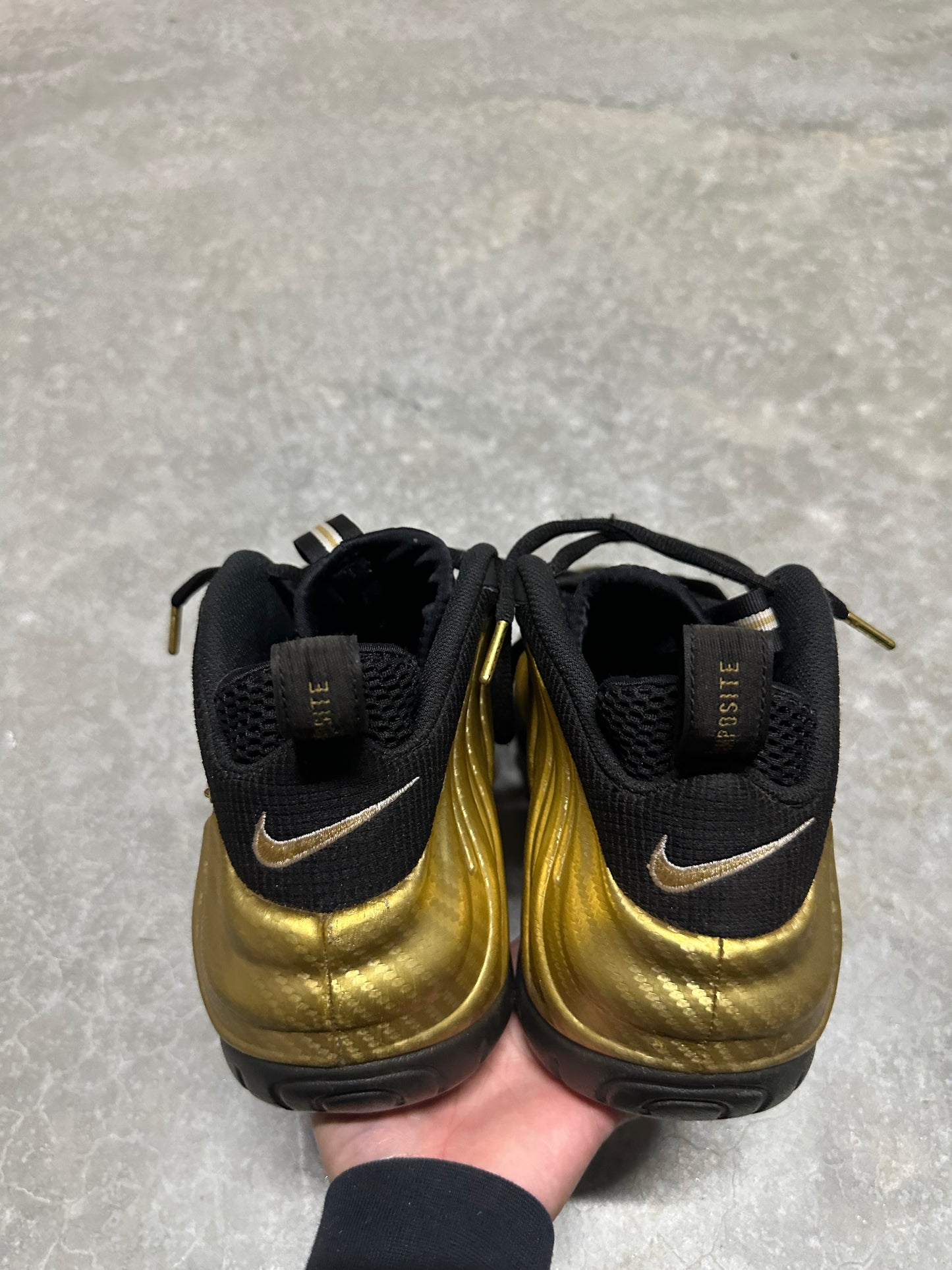 AIR FOAMPOSITE “ metallic gold “