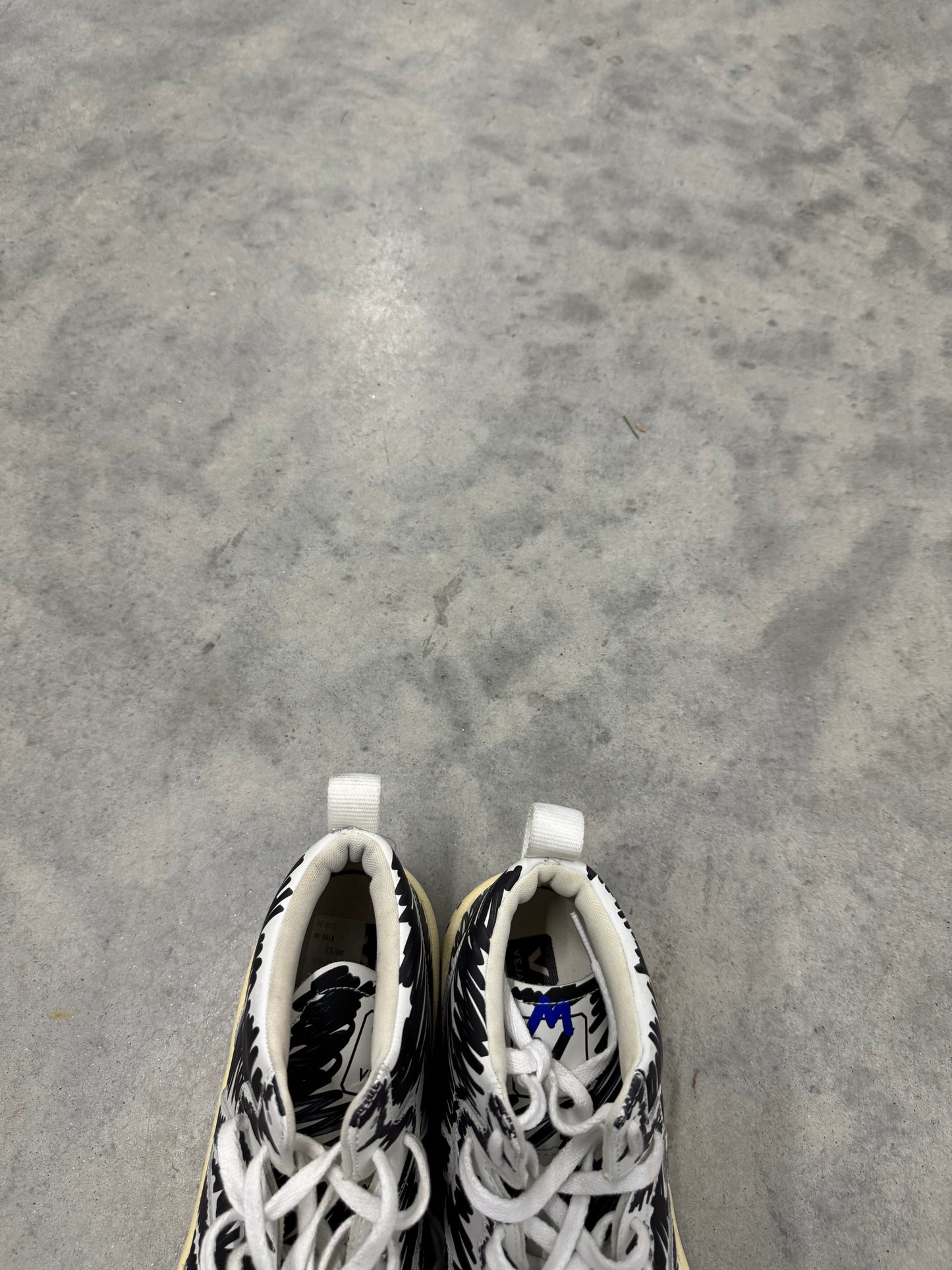 MARNI V-15 VEJA “ Scribble Black “