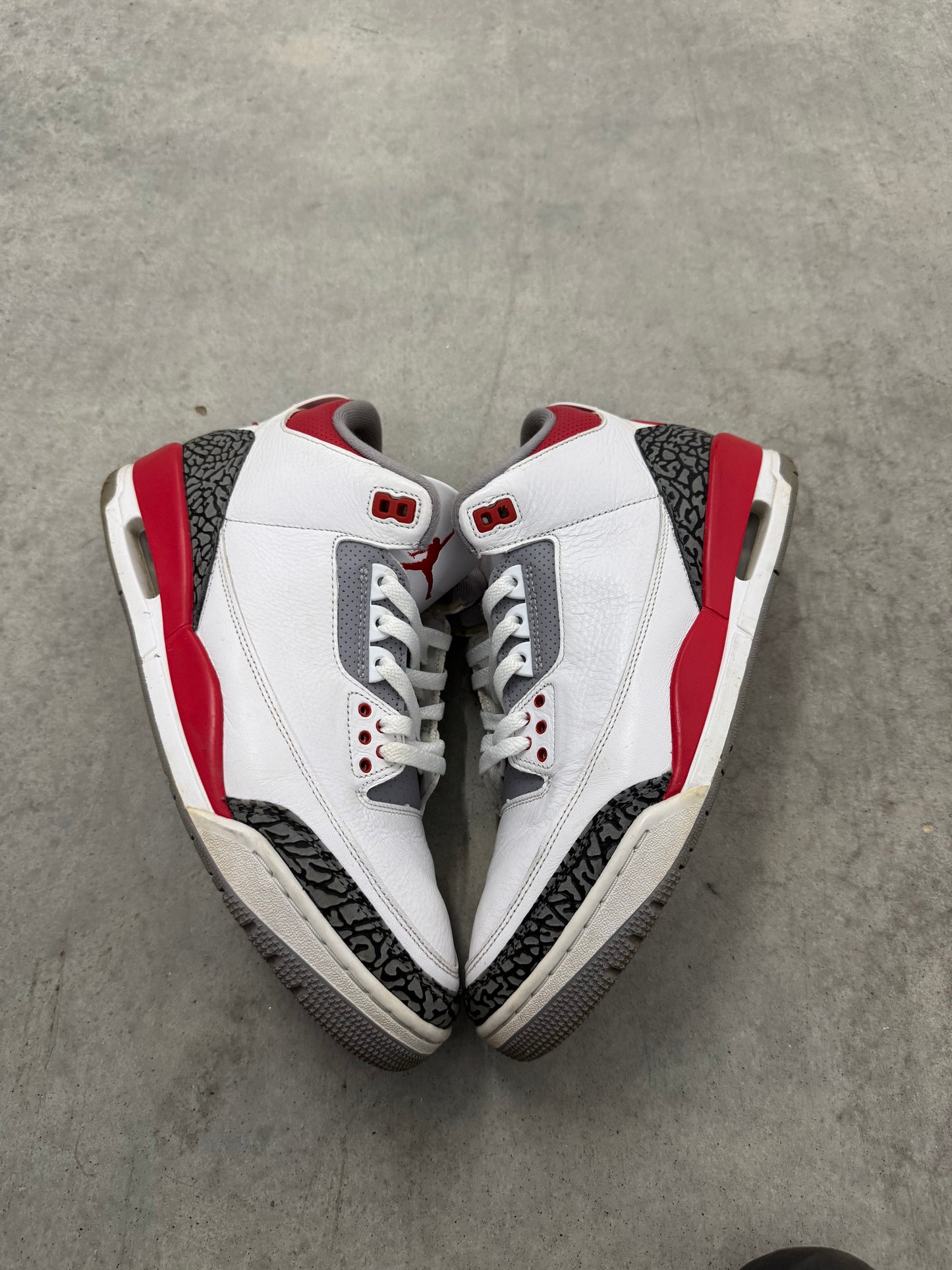 JORDAN 3 “ Fire Red “