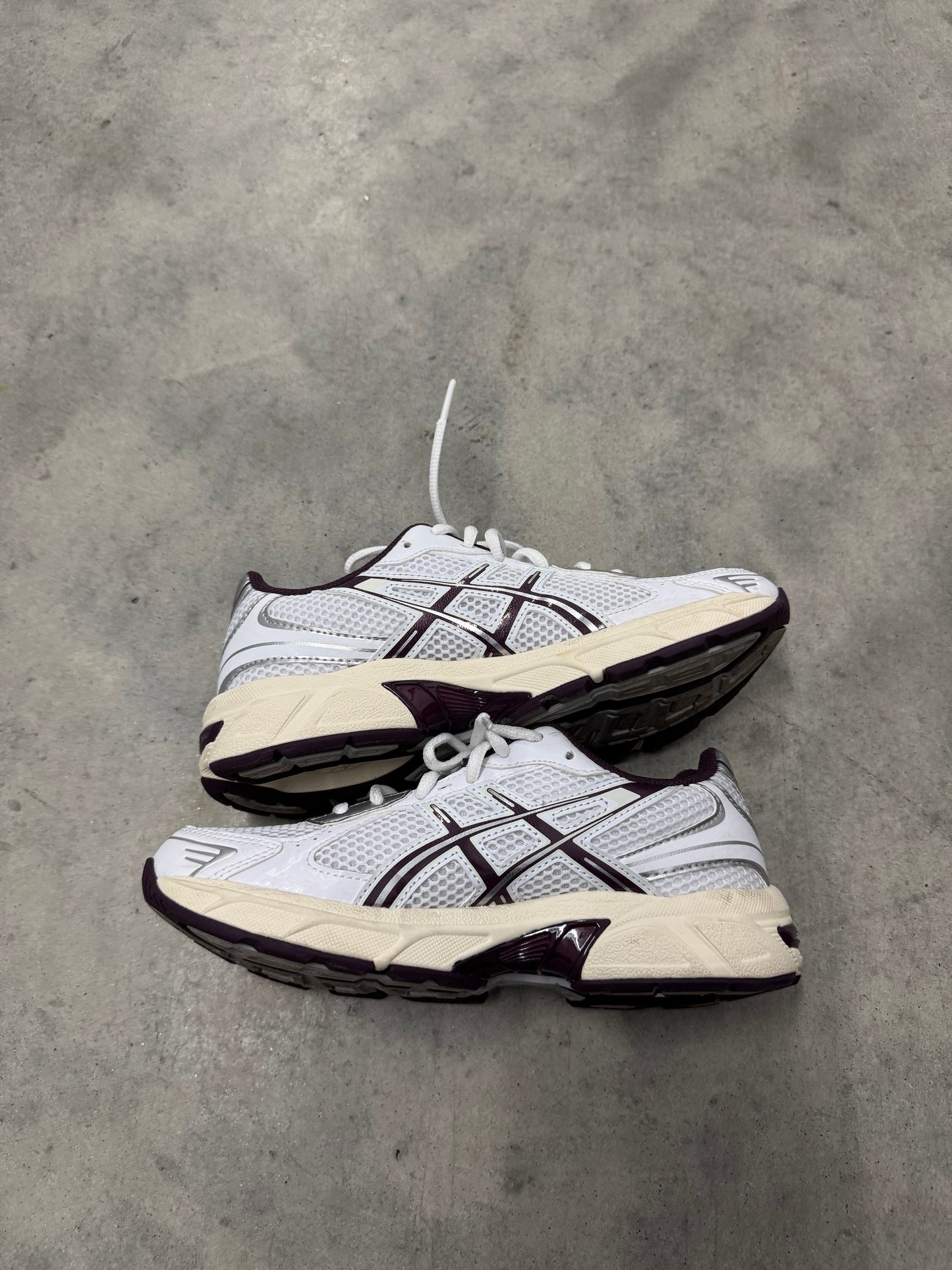 ASICS GEL-1130 “ White Deep Plum “