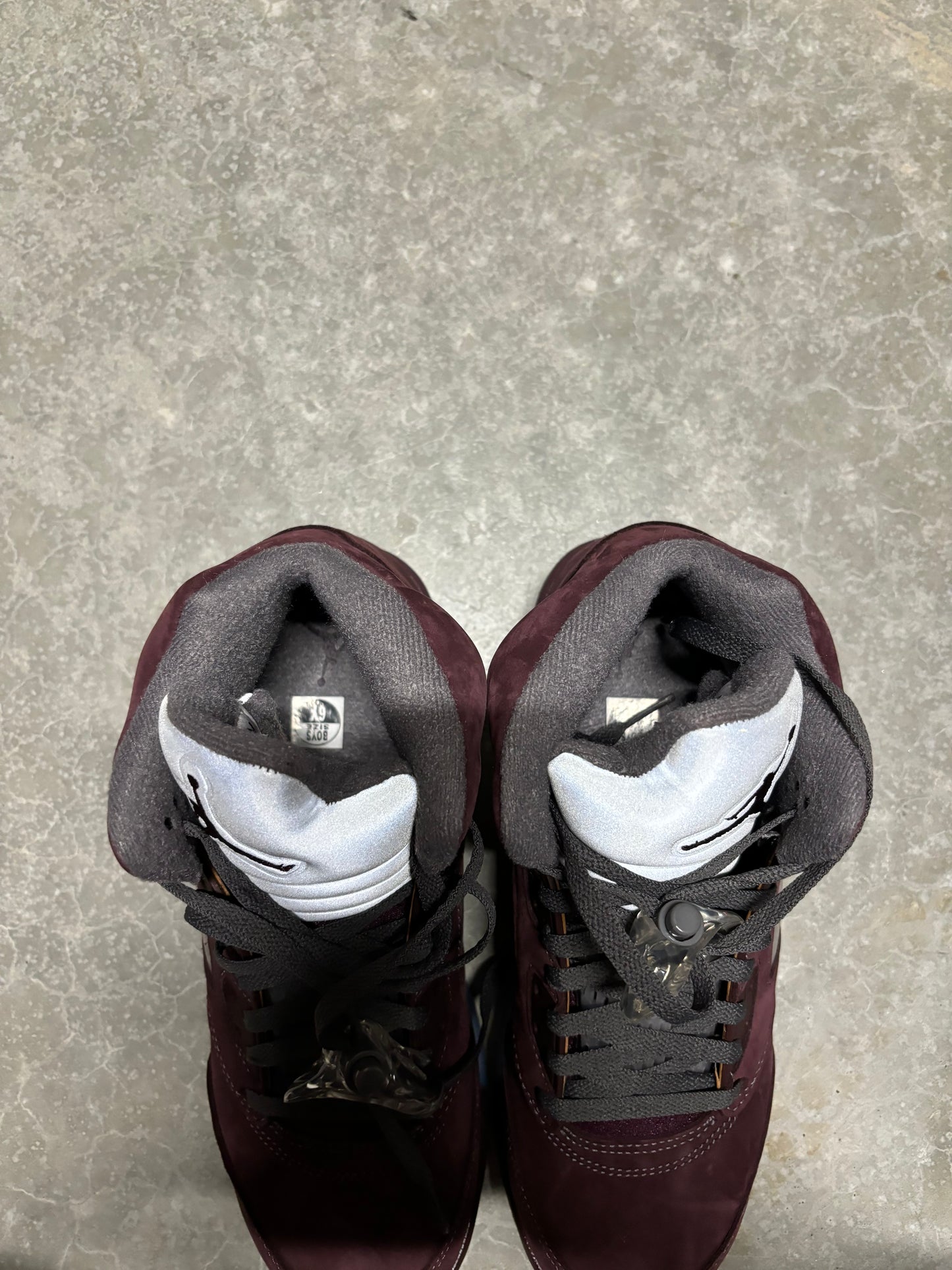 JORDAN 5 “ burgundy “