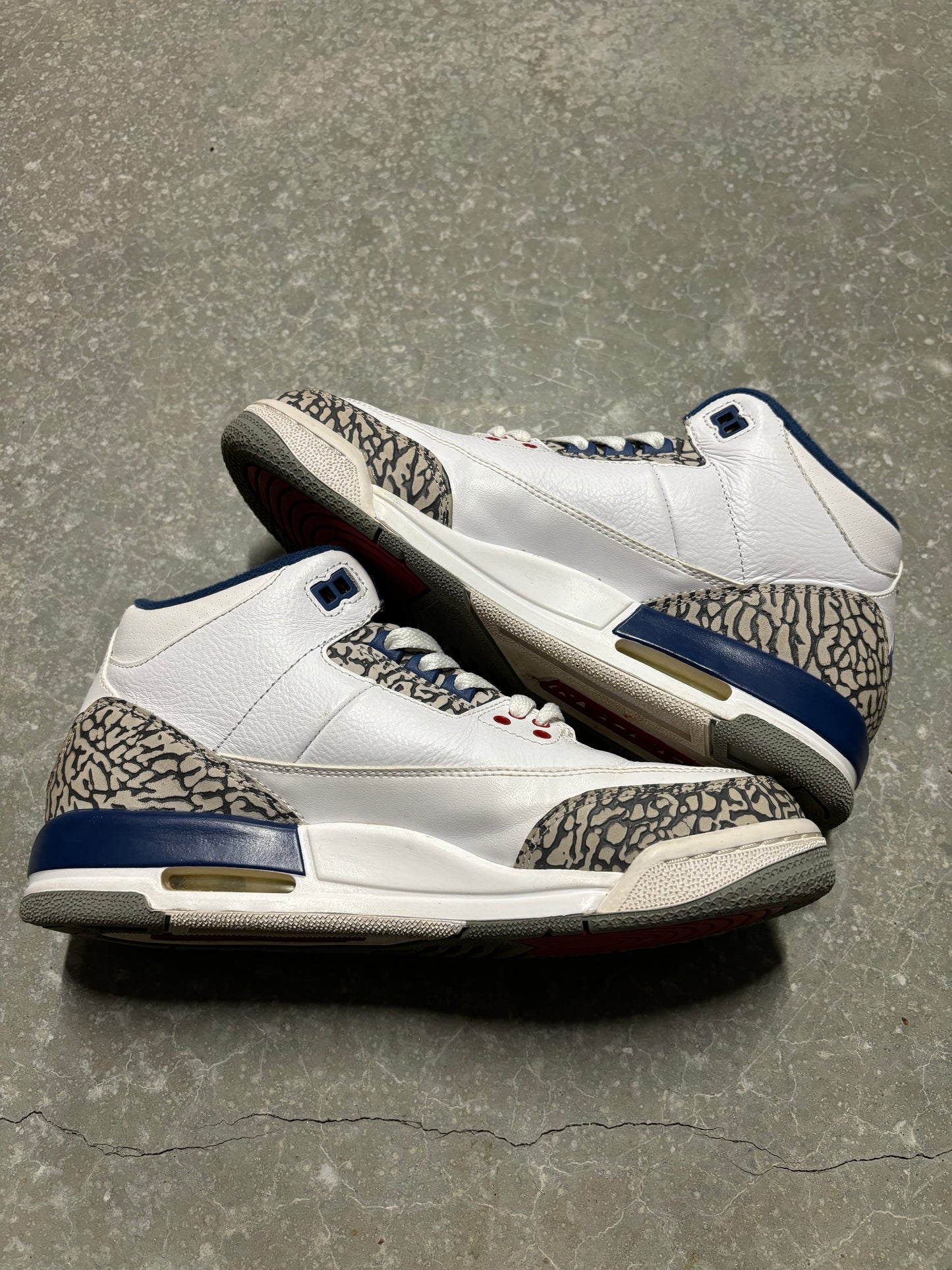 JORDAN 3 “ true blue “