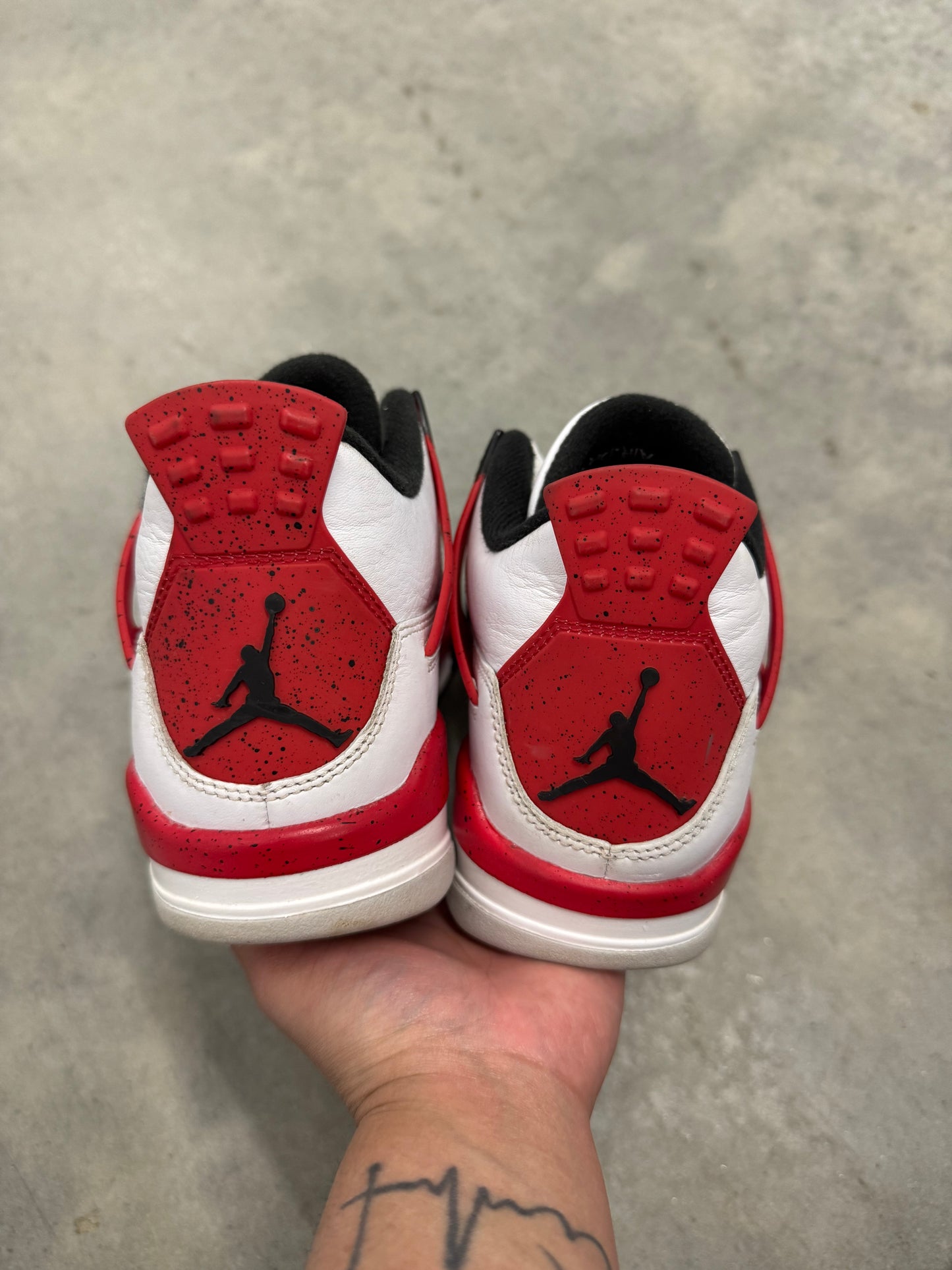 JORDAN 4 “ Red Cement “