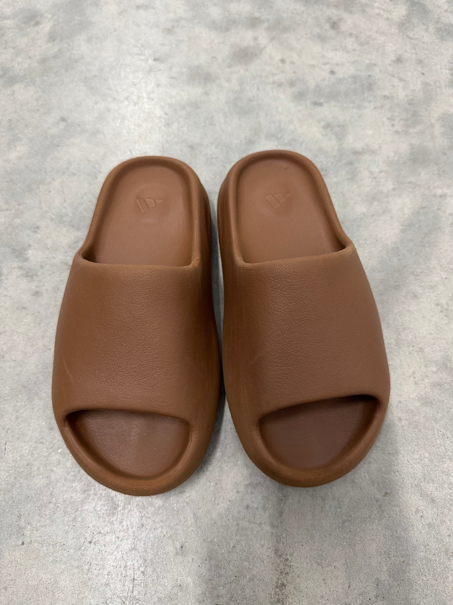 ADIDAS YEEZY SLIDE “ Flax “