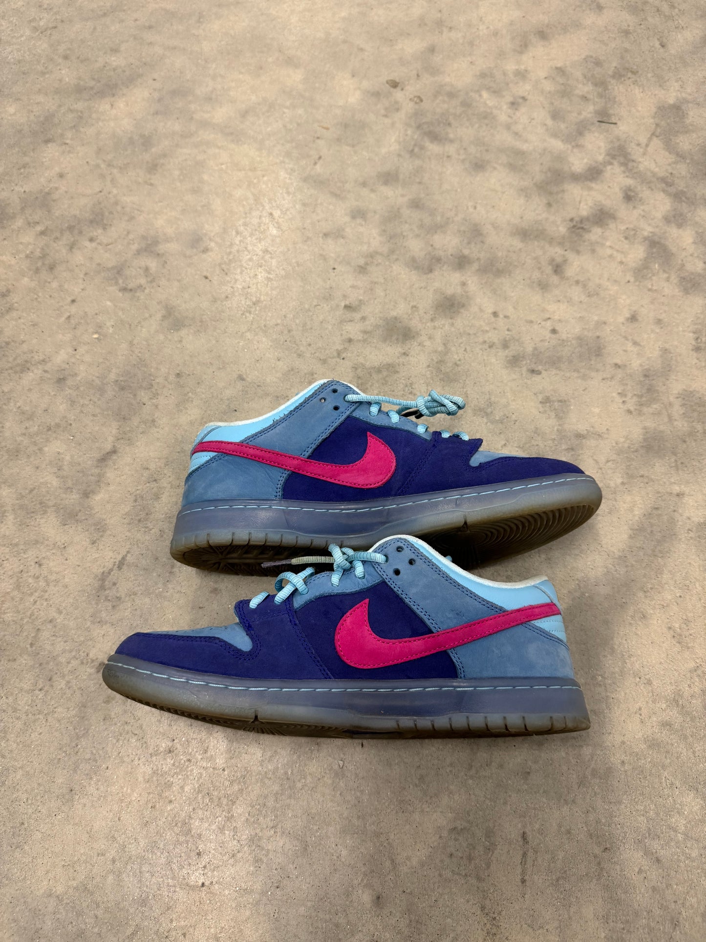 RUN THE JEWELS NIKE SB DUNK LOW “ 4/20 “
