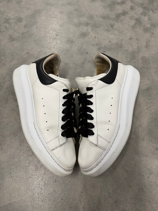 ALEXANDER MCQUEEN OVERSIZED SNEAKERS “ White Black “