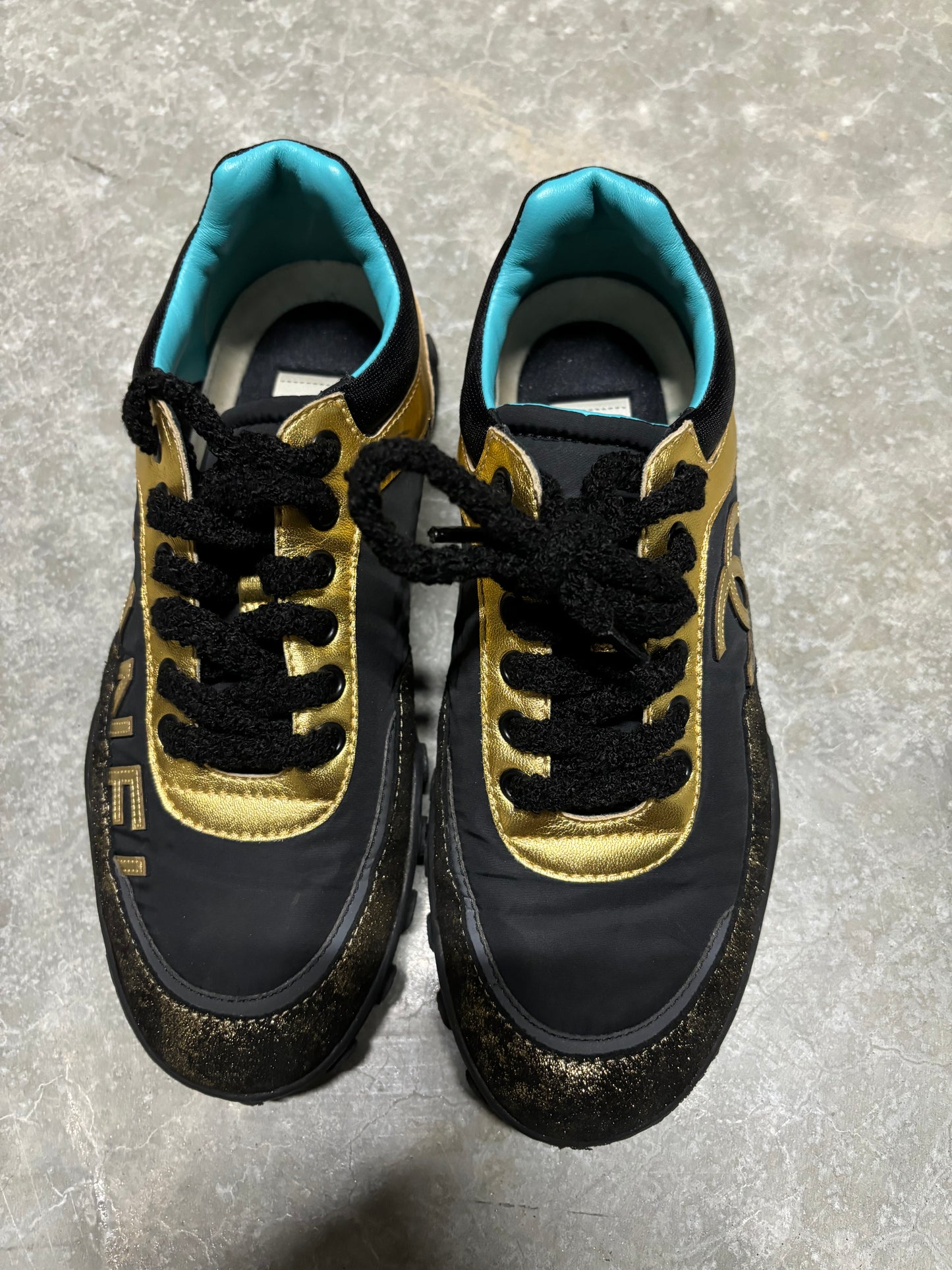 CHANNEL SNEAKERS “ gold black “