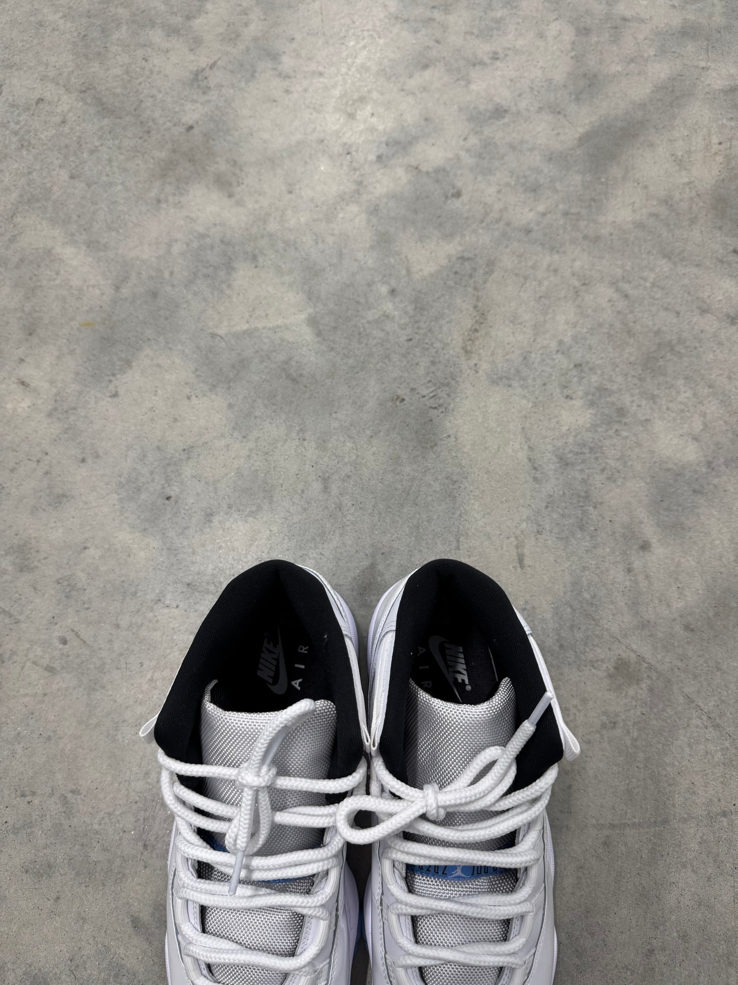JORDAN 11 “ Legend Blue “