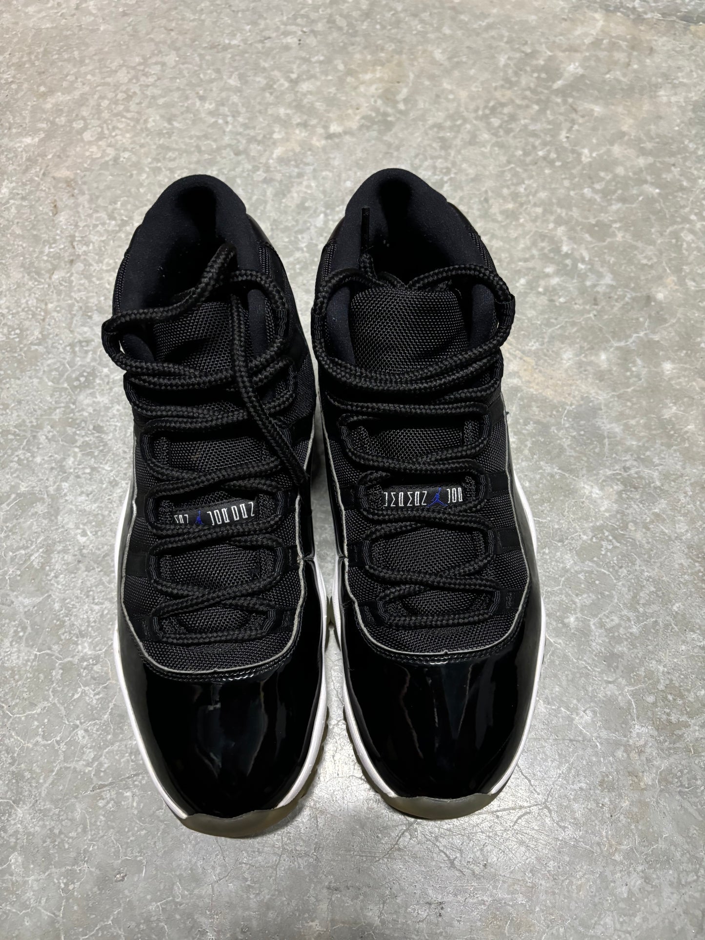 JORDAN 11 “ Space Jam “