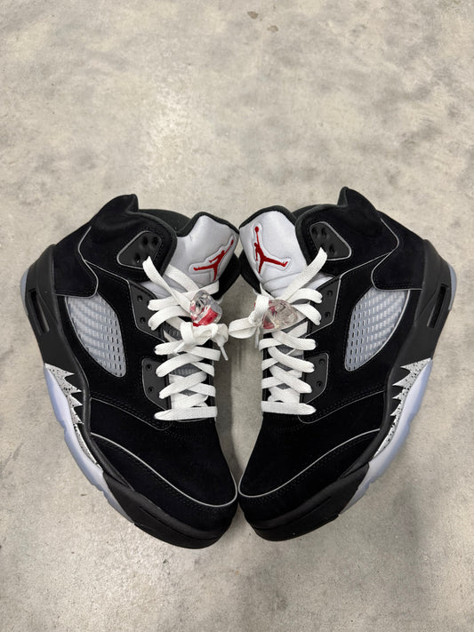 JORDAN 5 “ Black Metallic Reimagined “