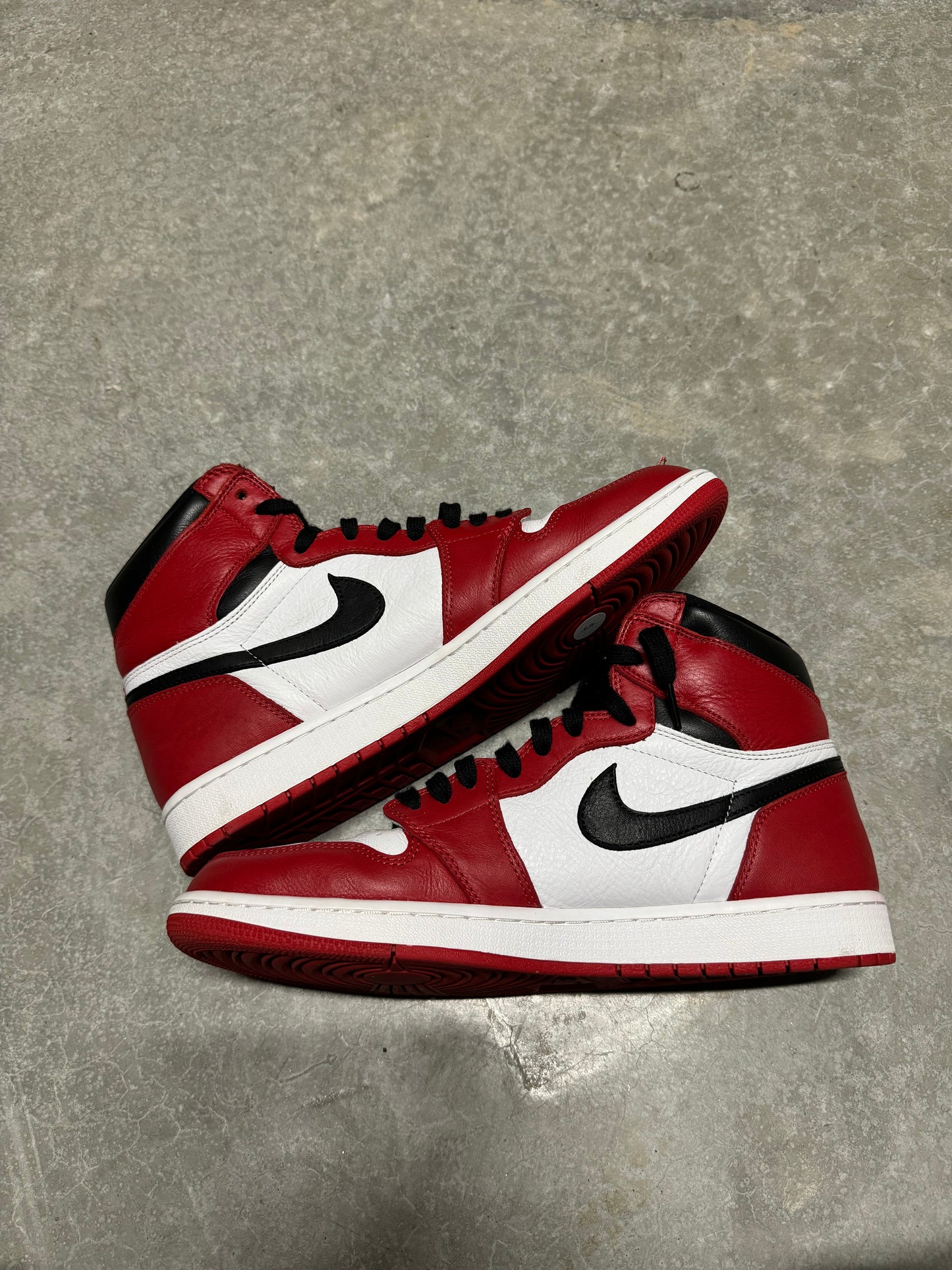 JORDAN 1 “ Homage to Home “