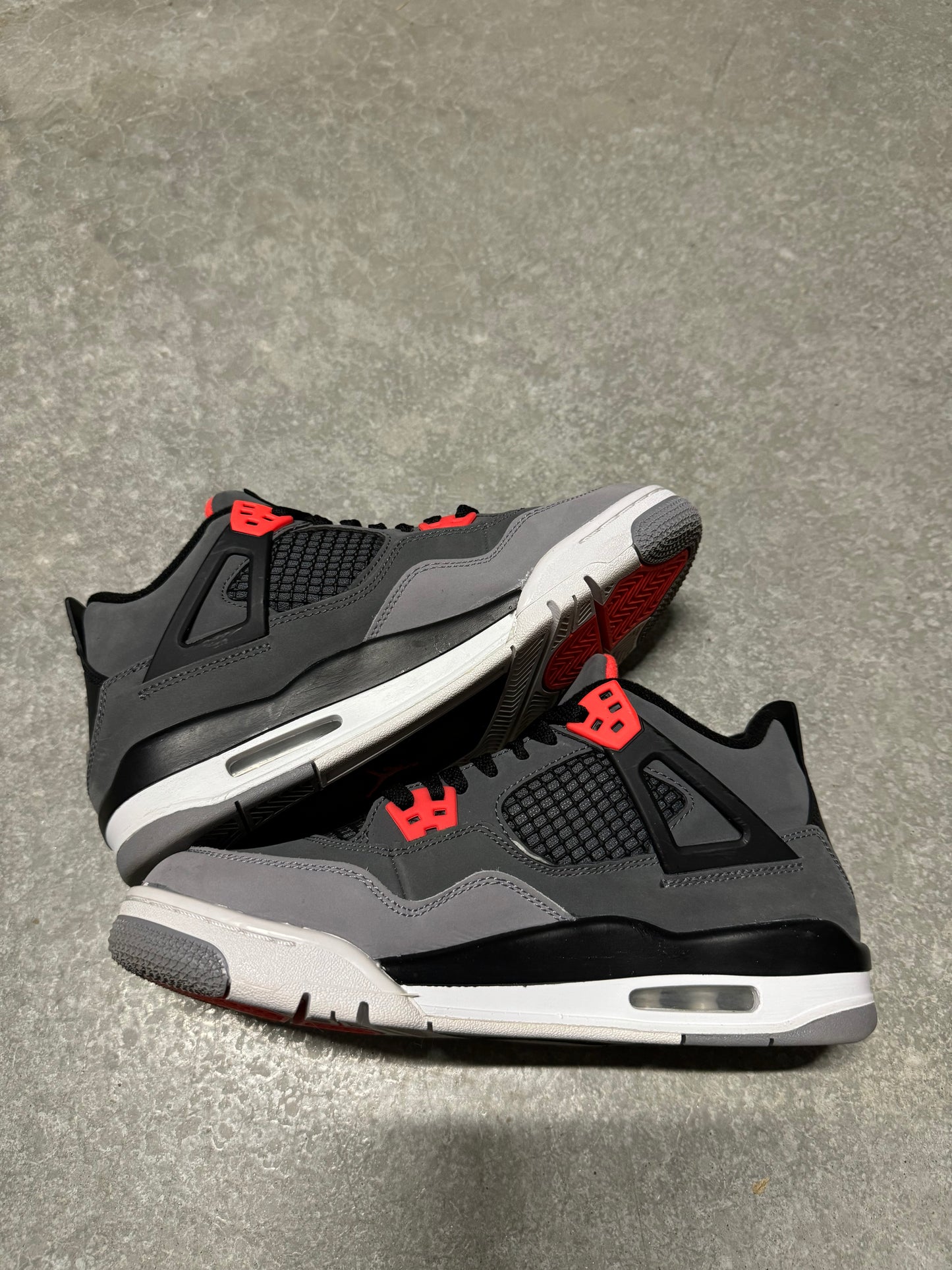 JORDAN 4 “ Infrared “