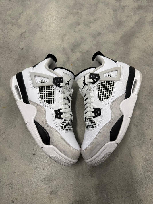 JORDAN 4 “ Military Black “