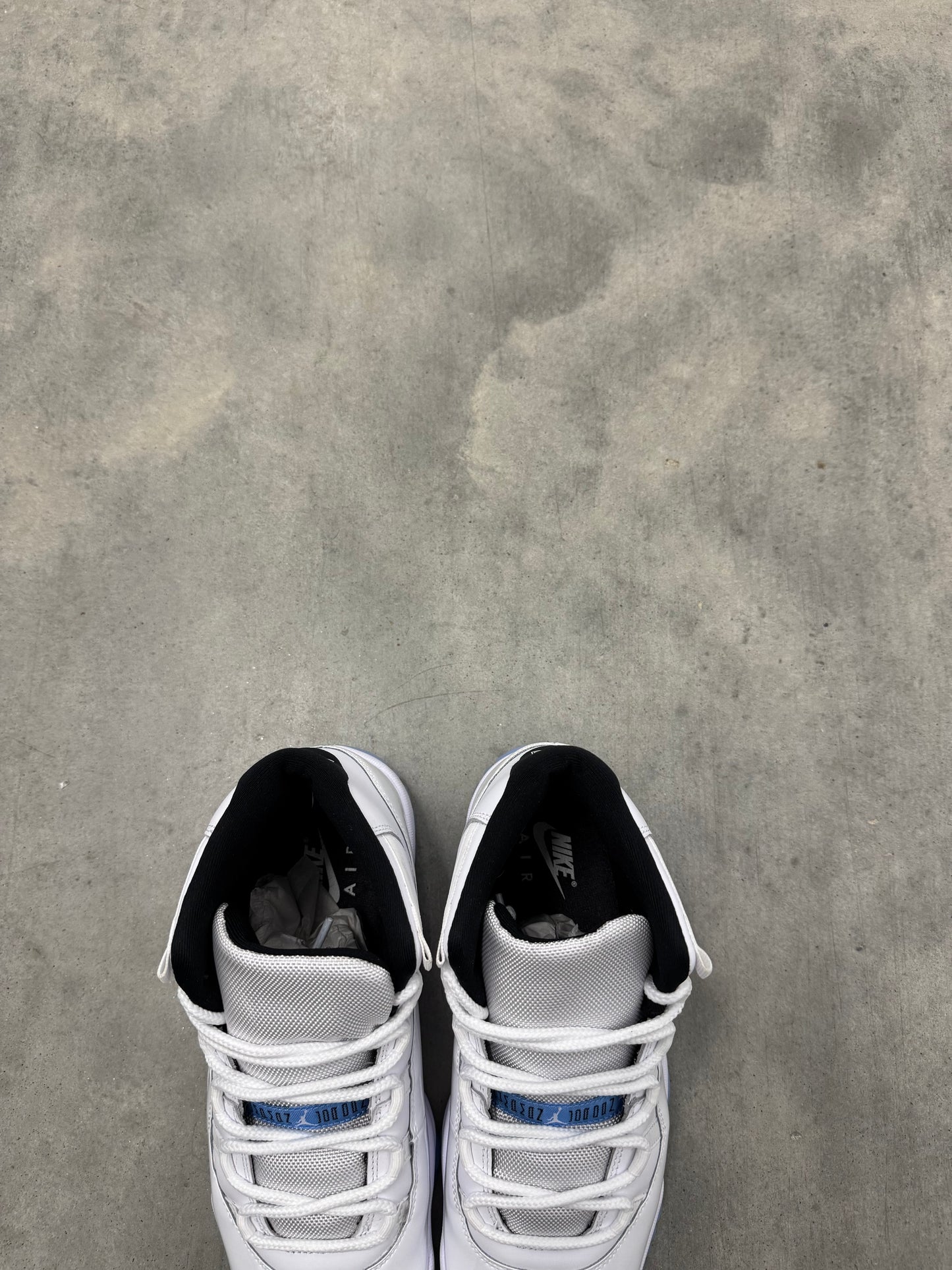 JORDAN 11 “ Legend Blue “