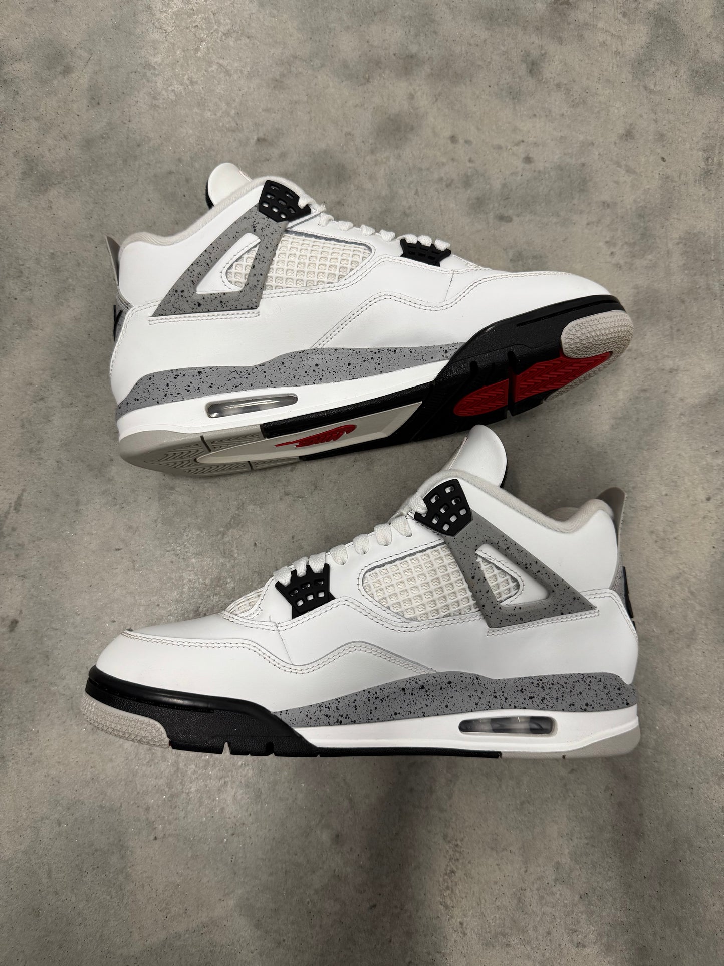 JORDAN 4 “ White Cement “