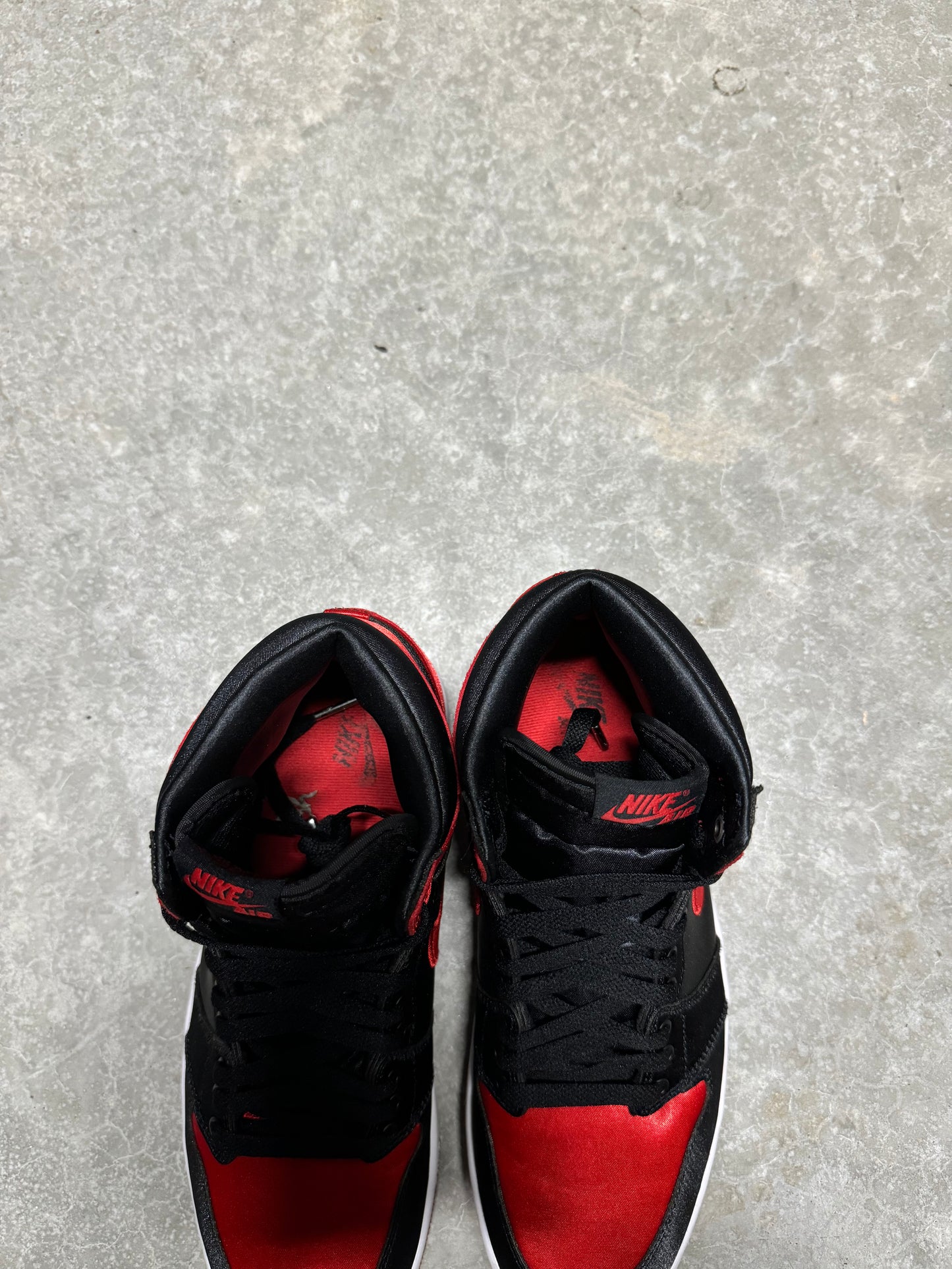 JORDAN 1 “ Satin Bred “