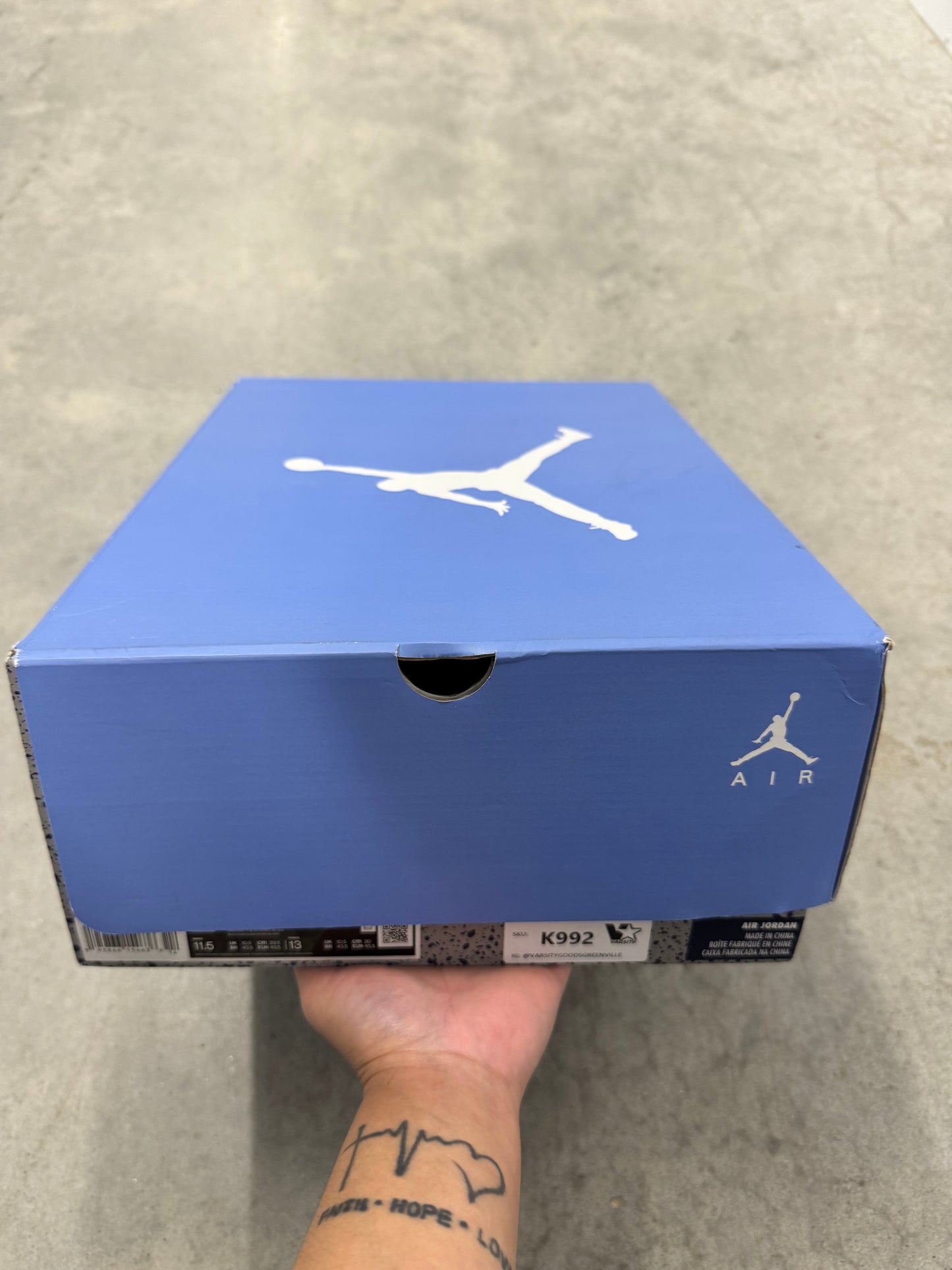 JORDAN 6 “ UNC “