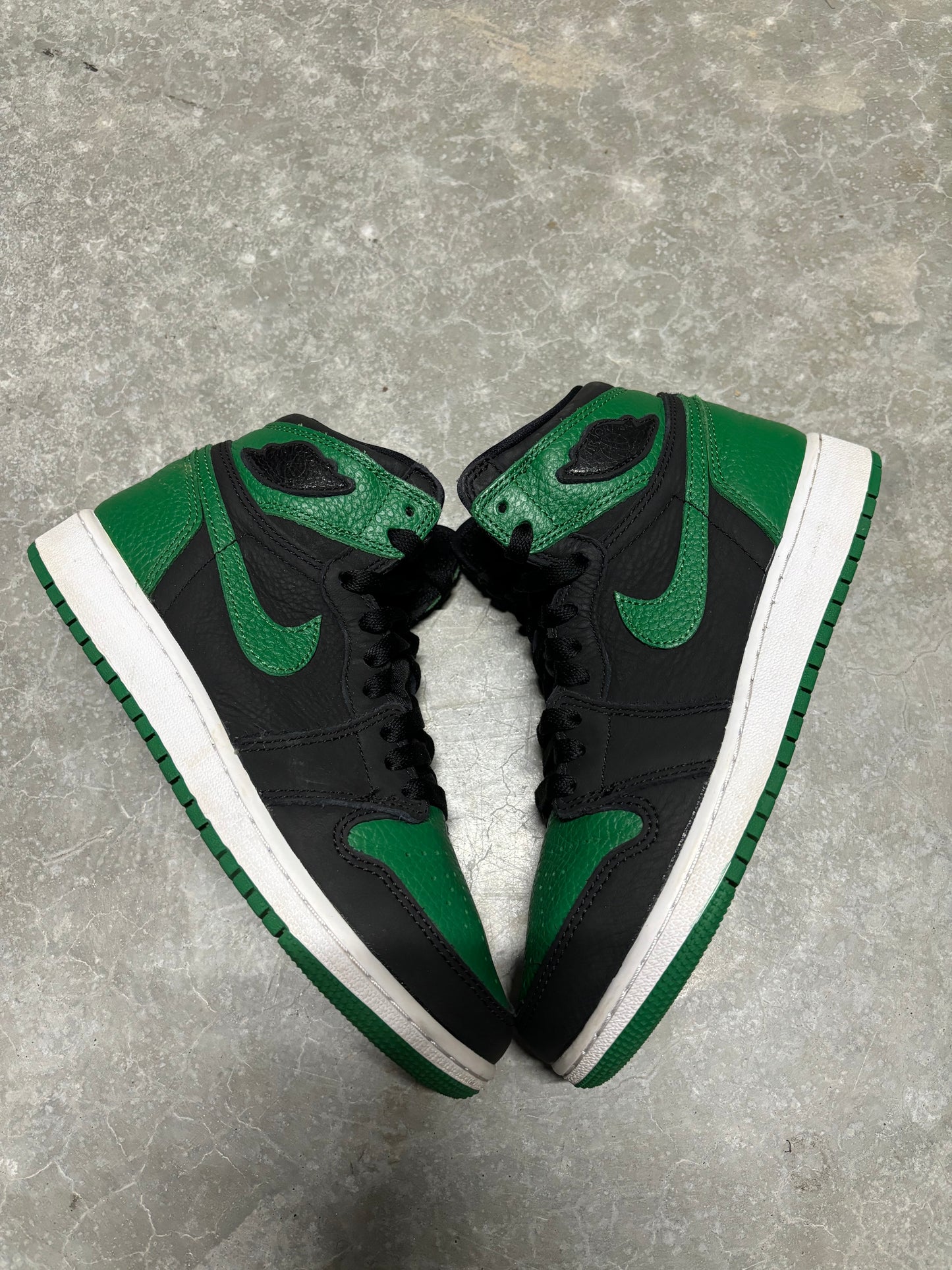 JORDAN 1 “ Pine green 2.0 “