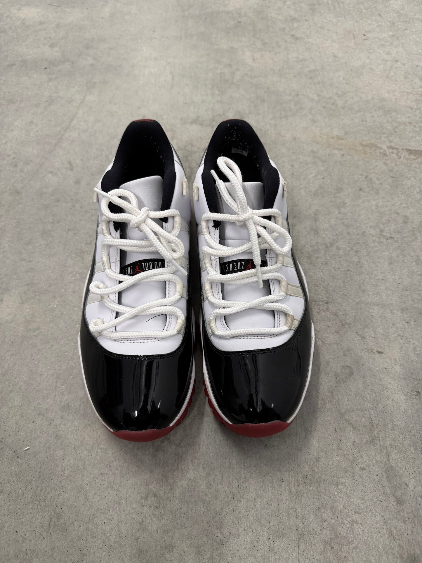 JORDAN 11 LOW “ Concord-Bred “