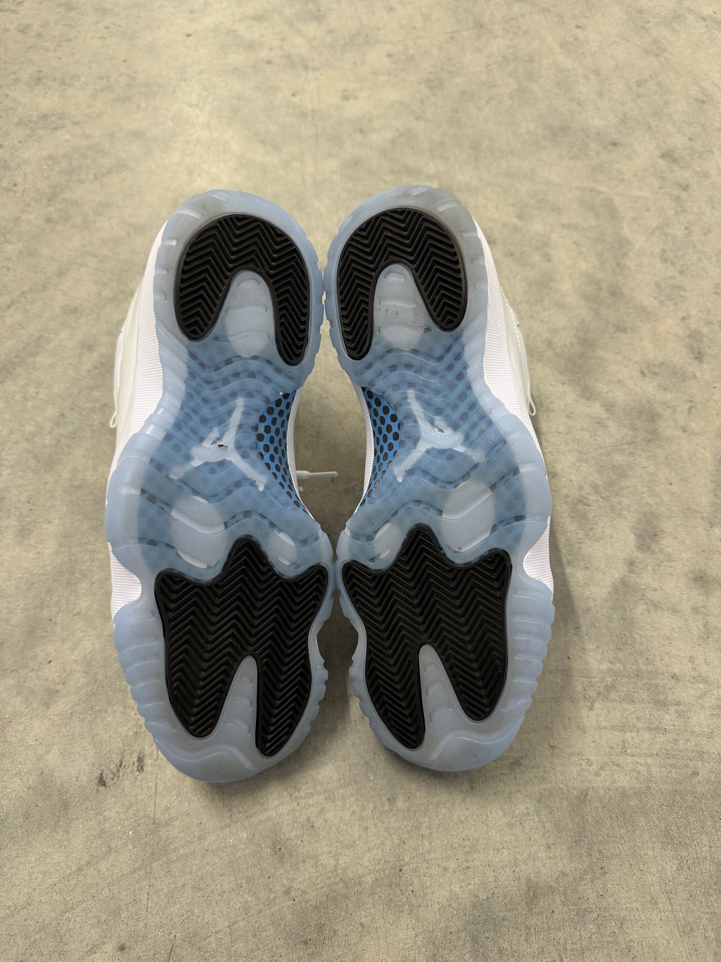 JORDAN 11 “ Legend Blue “