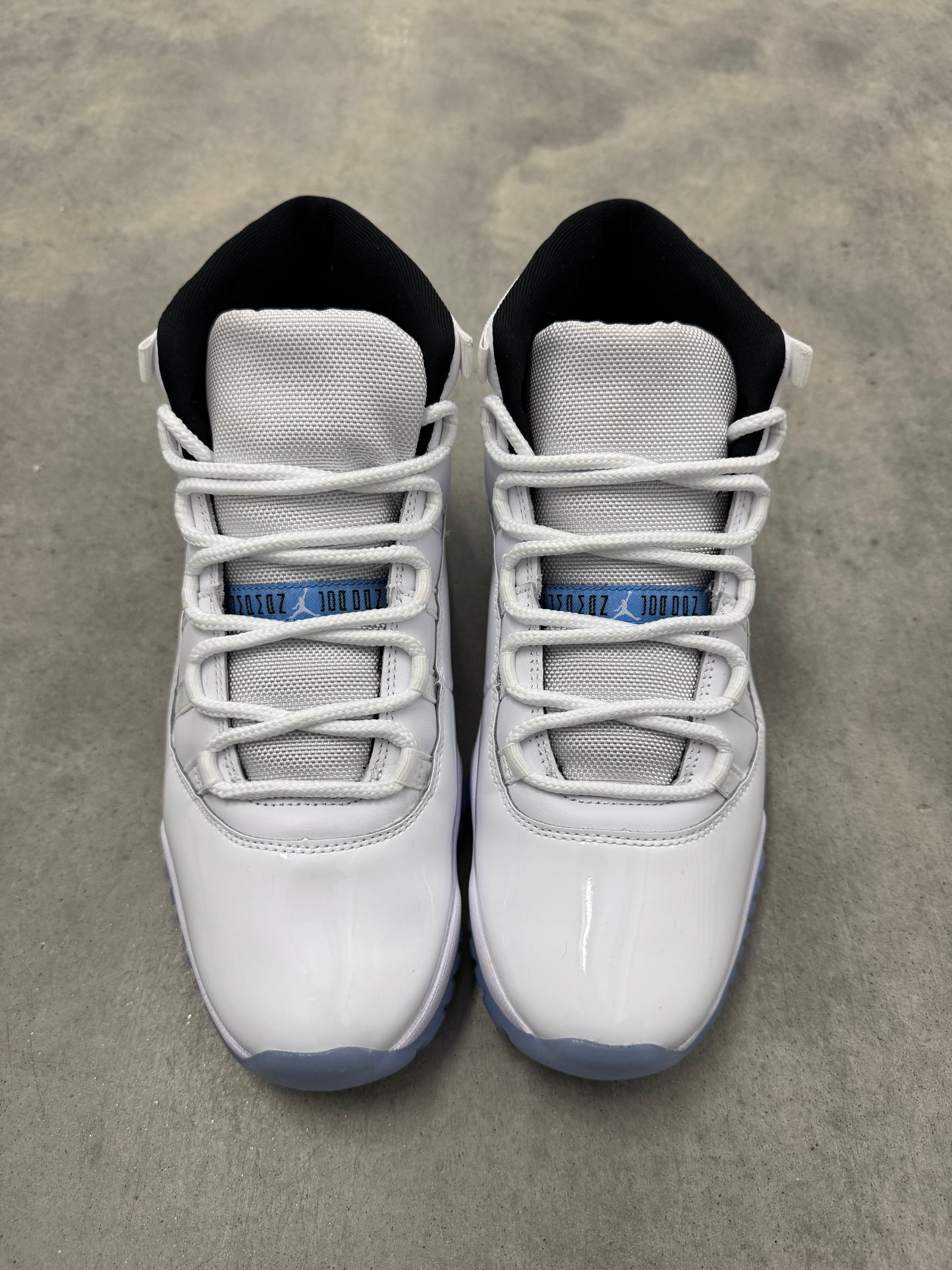 JORDAN 11 “ Legend Blue “