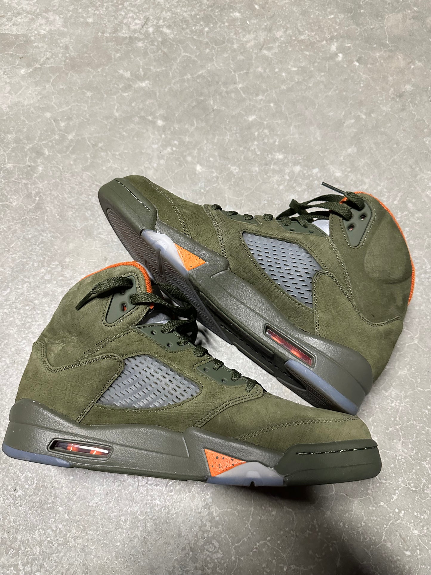 JORDAN 5 “ Olive “