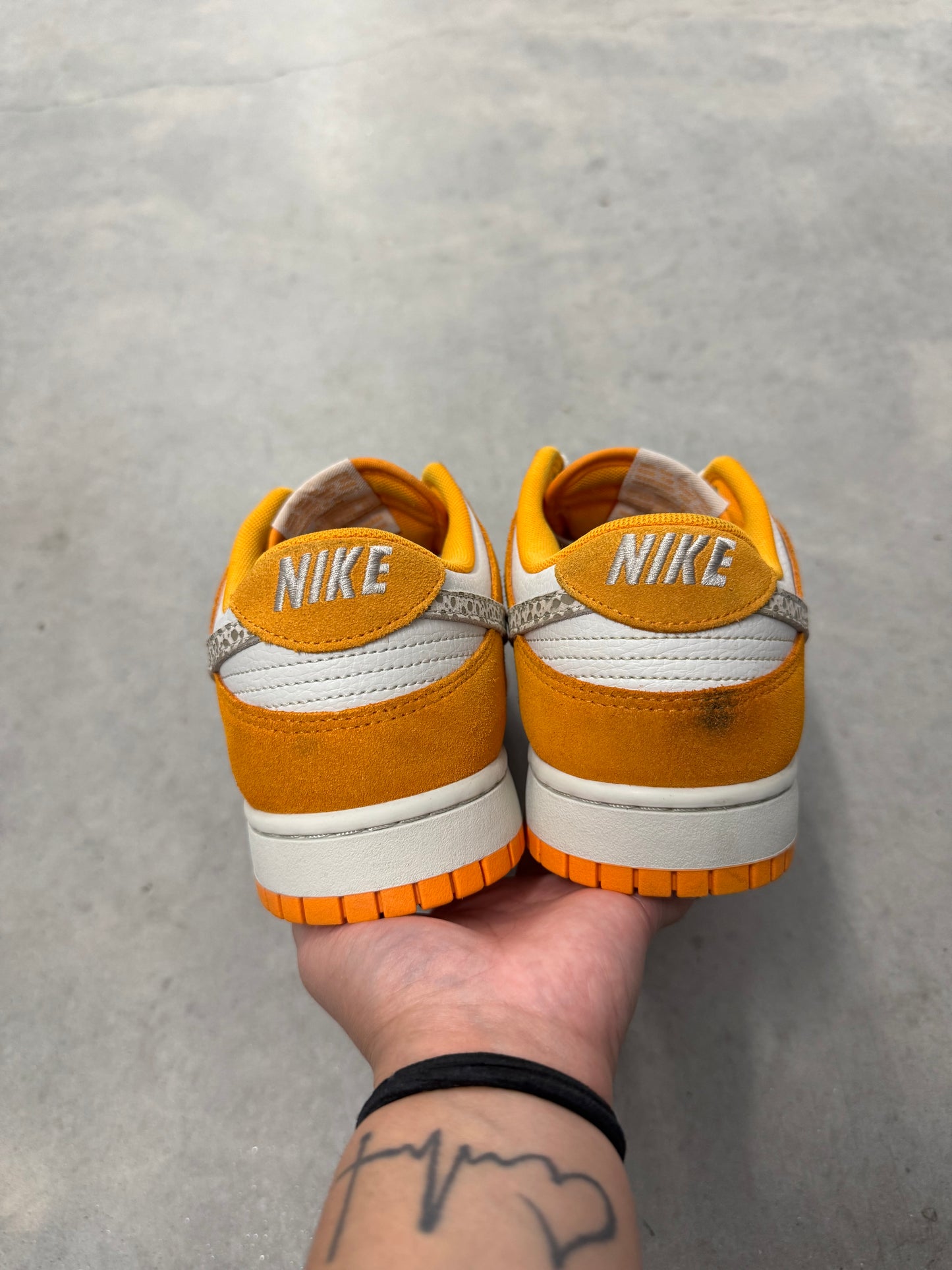 NIKE DUNK LOW AS “ Safari Swoosh - Kumquat “