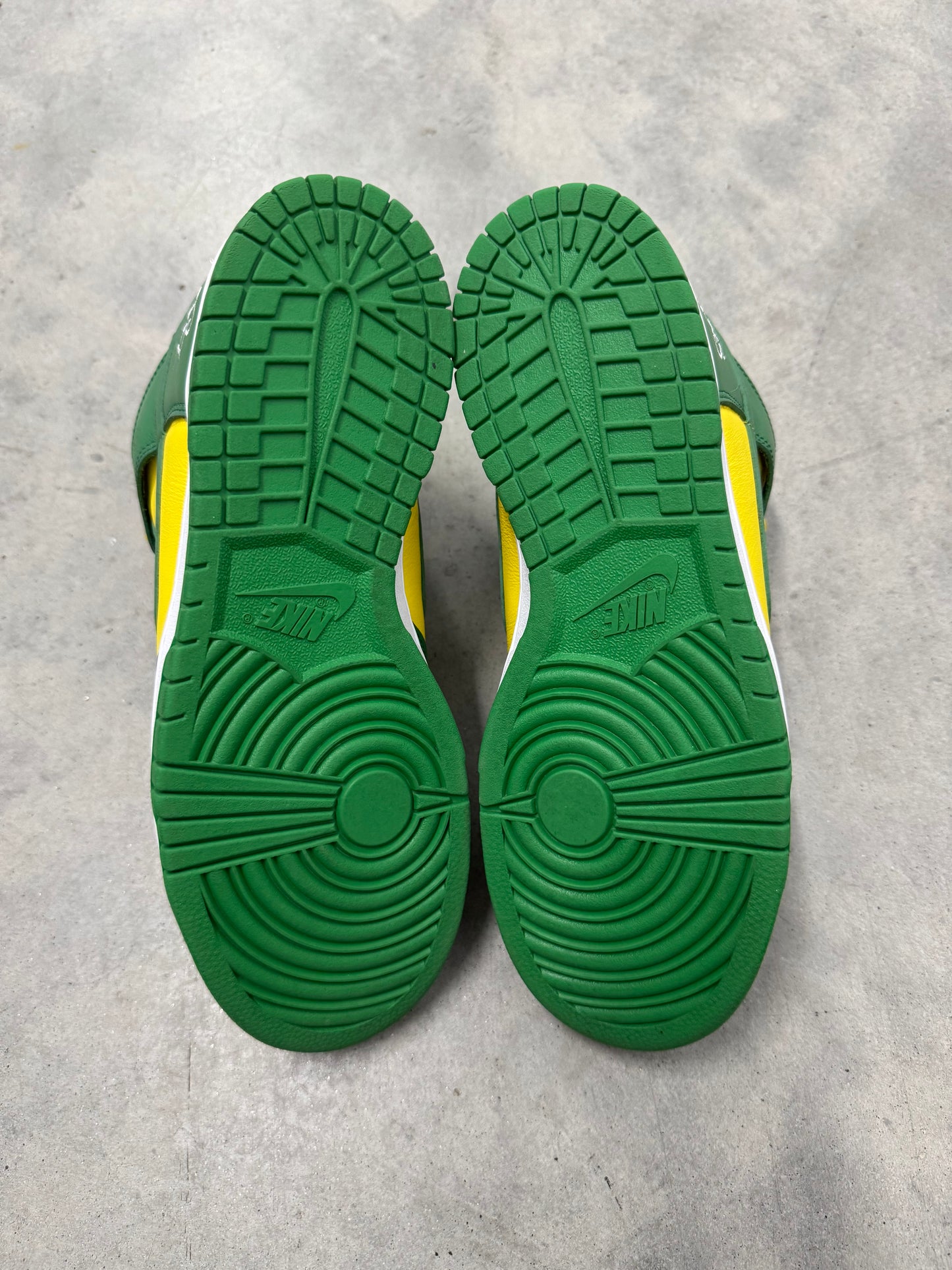 NIKE SUPREME DUNK HIGH “ By Any Means - Brazil “