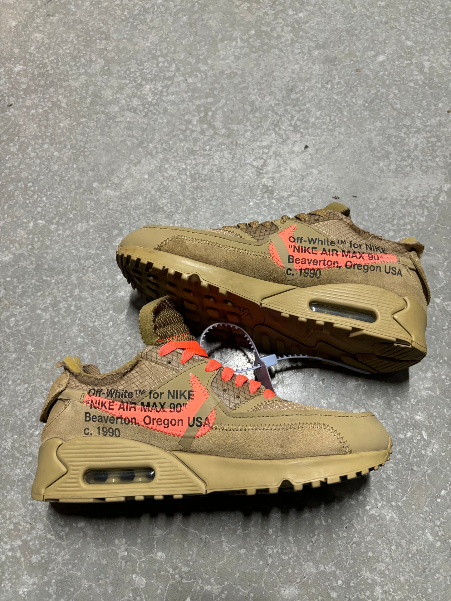 OFF WHITE AIR MAX “ desert ore “