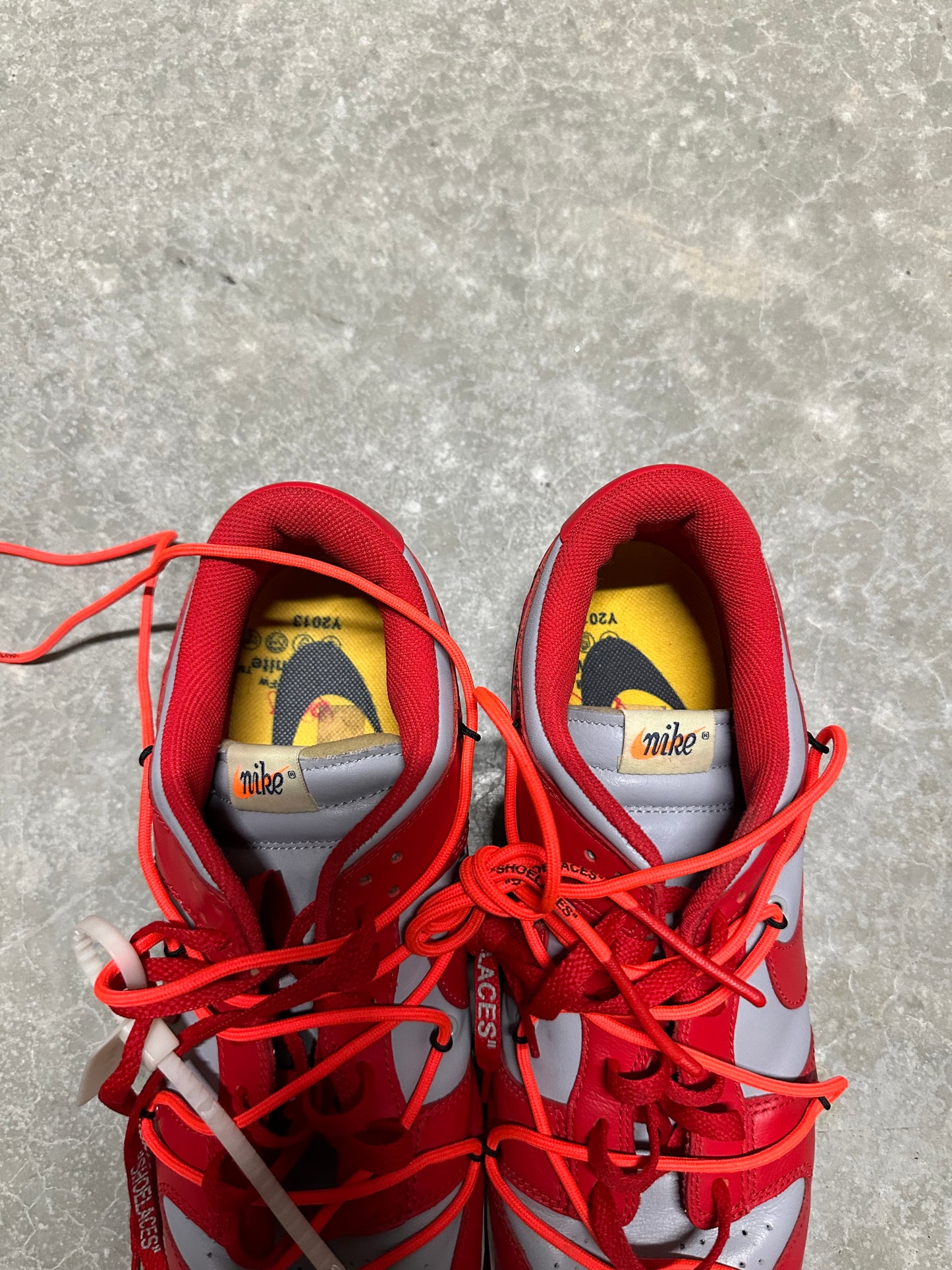 OFF WHITE DUNK LOW “ university red “