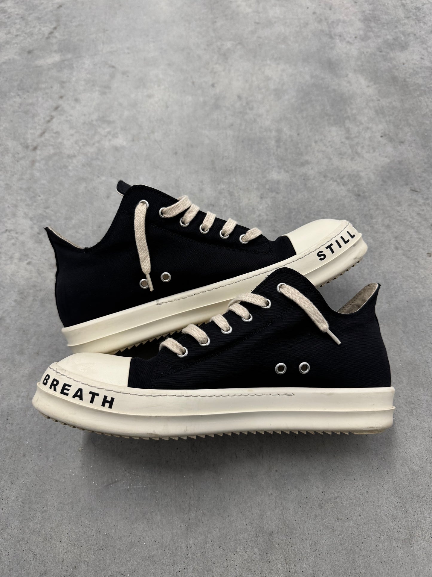 RICK OWENS EDFU DRKSHDW LOW “ Stop your breath “