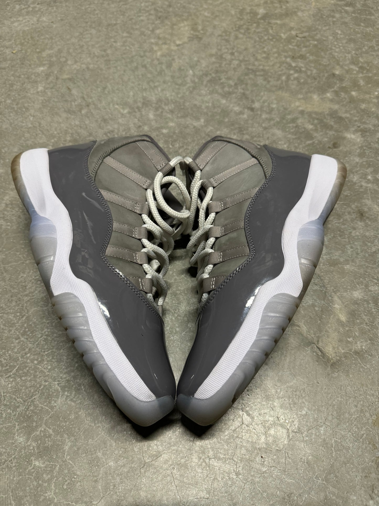 JORDAN 11 “ Cool Grey “