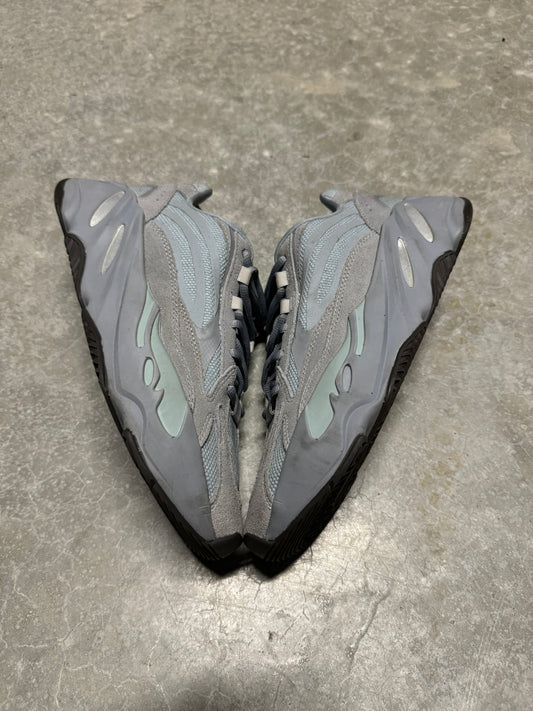 YEEZY 700 “ Hospital Blue “