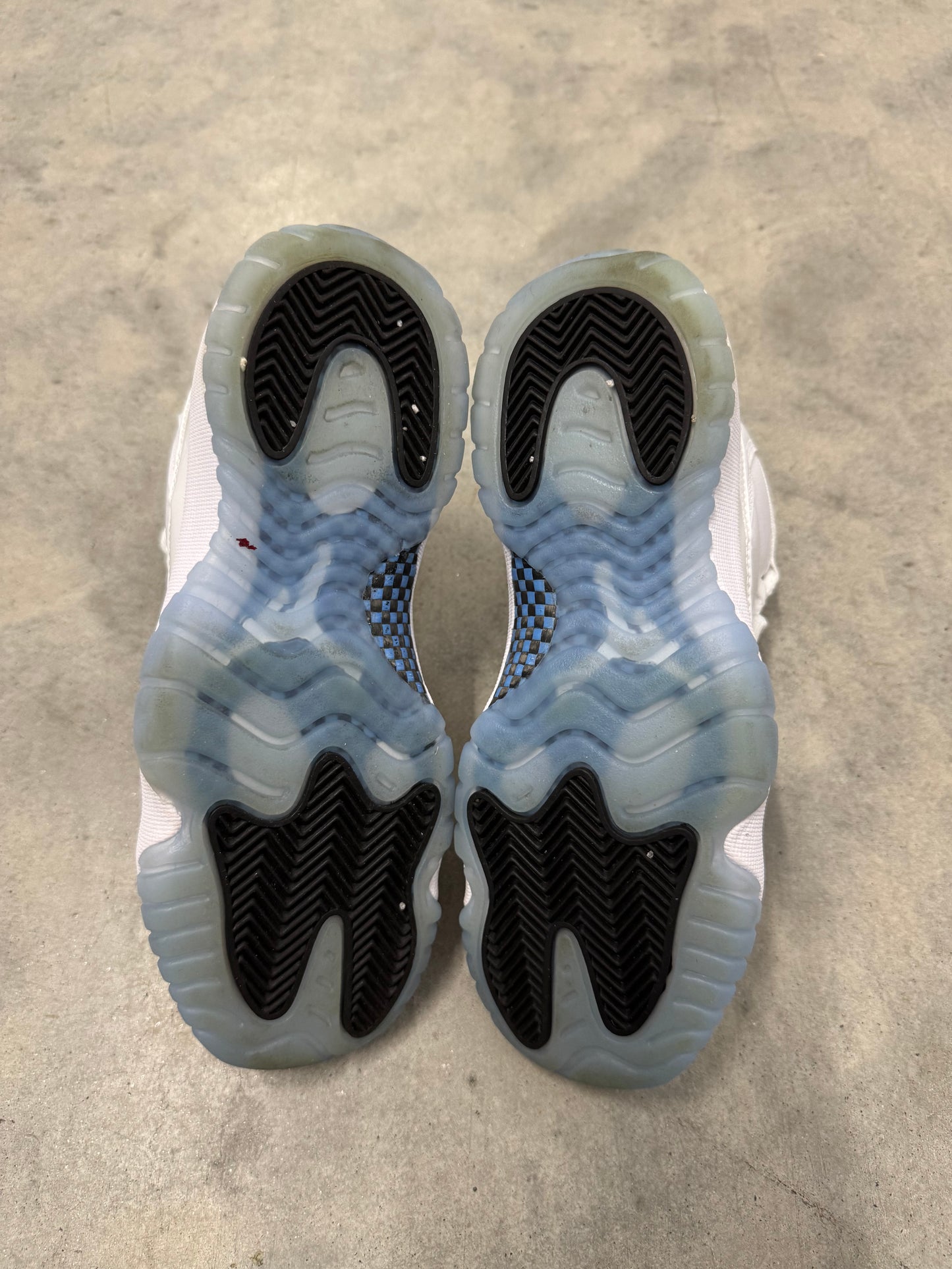 JORDAN 11 “ Legend Blue “