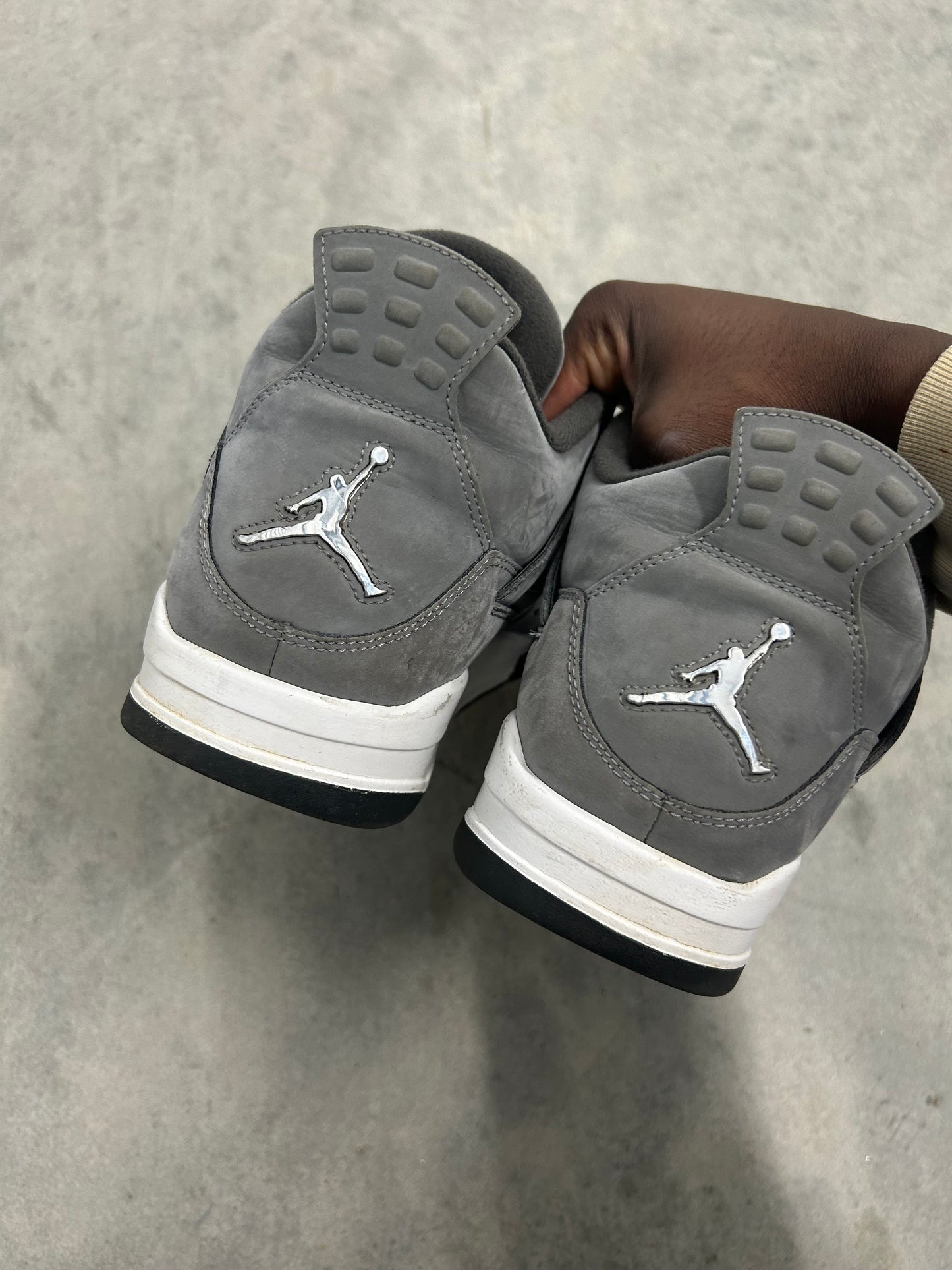 Jordan 4 “Cool grey”