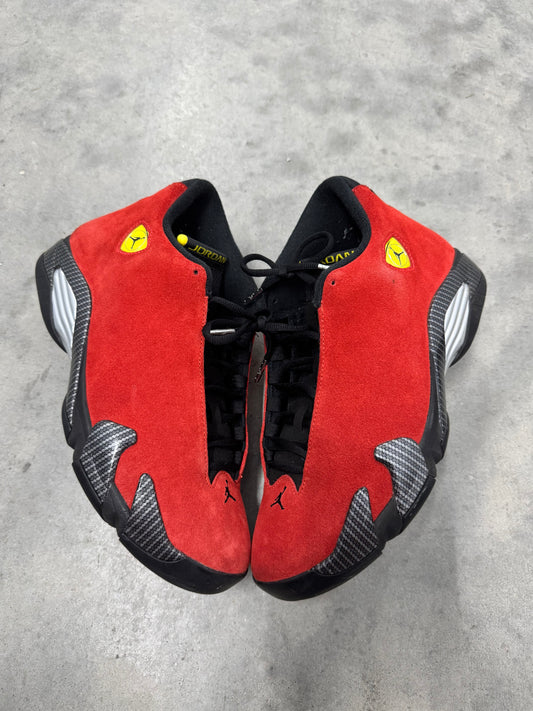 JORDAN 4 “ Ferrari “