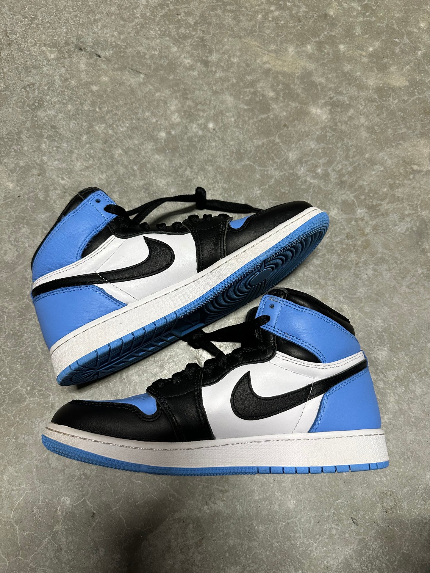 JORDAN 1 “ unc “