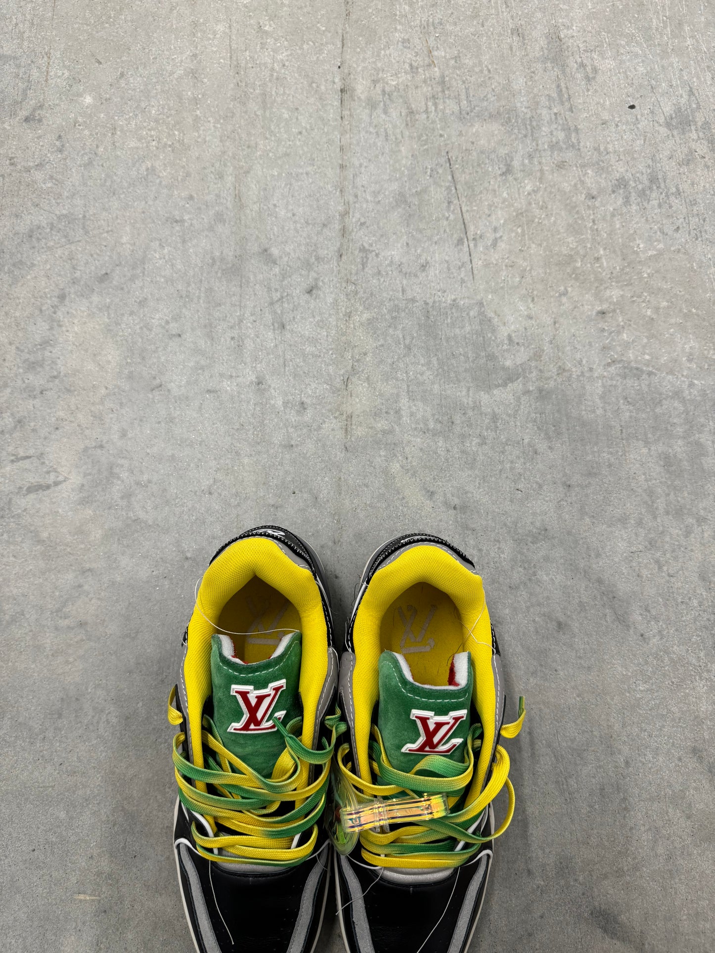 LOUIS VUITTON TRAINER “ Multi-Color SS21 “