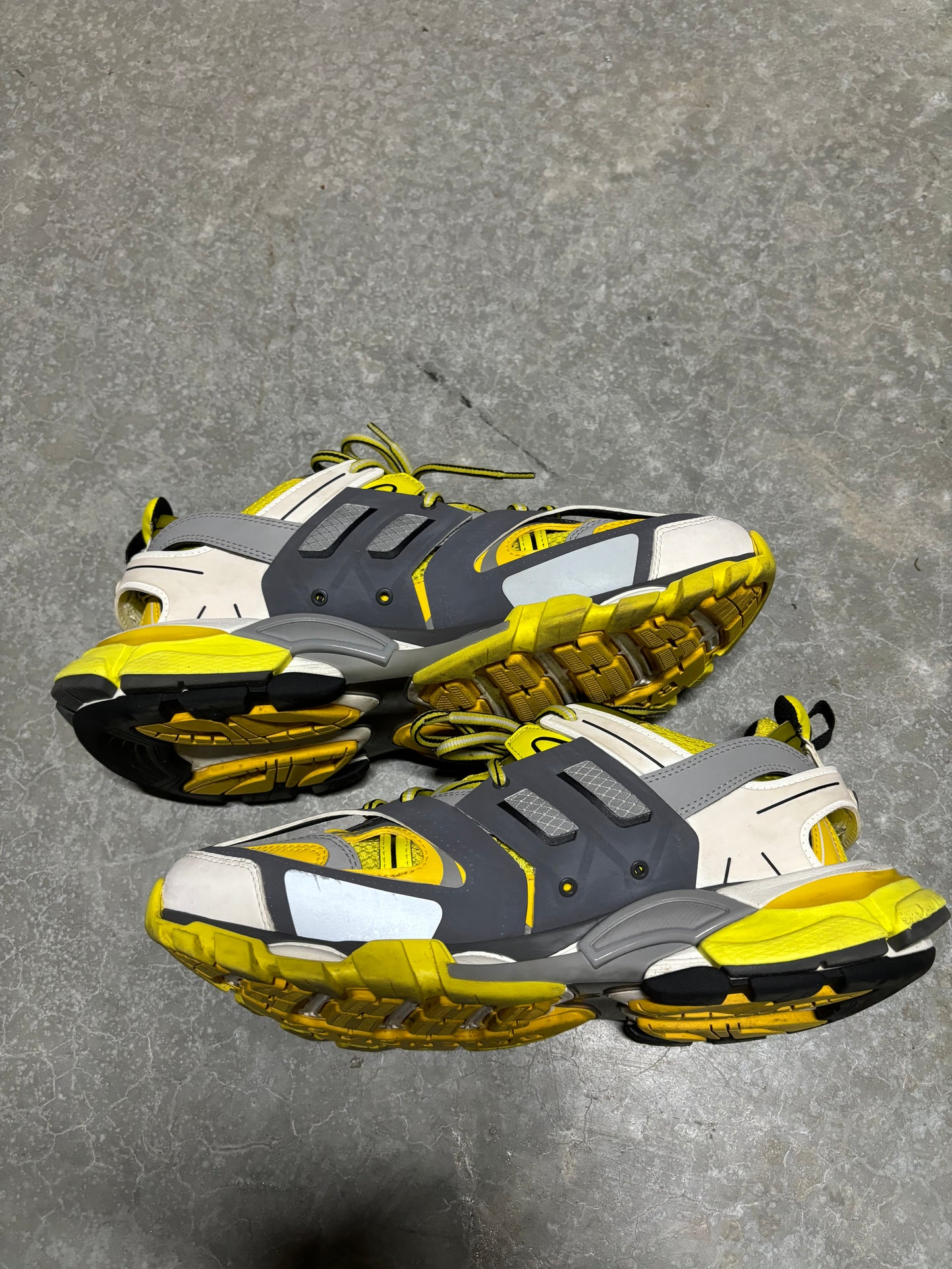 BALENCIAGA TRACK TRAINER “ yellow grey “