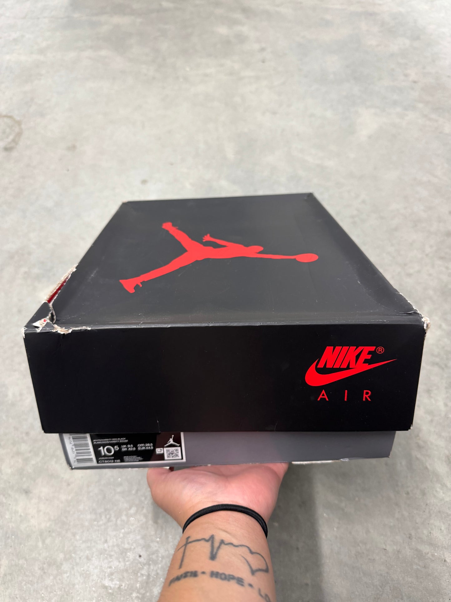 JORDAN 11 “ Cherry “