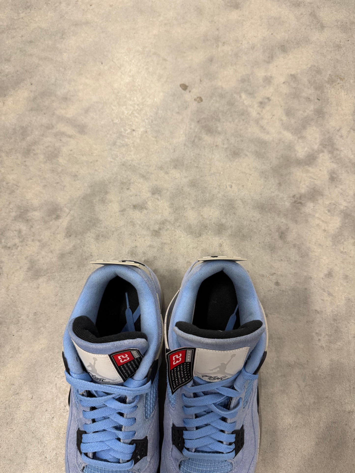 JORDAN 4 “ University Blue “