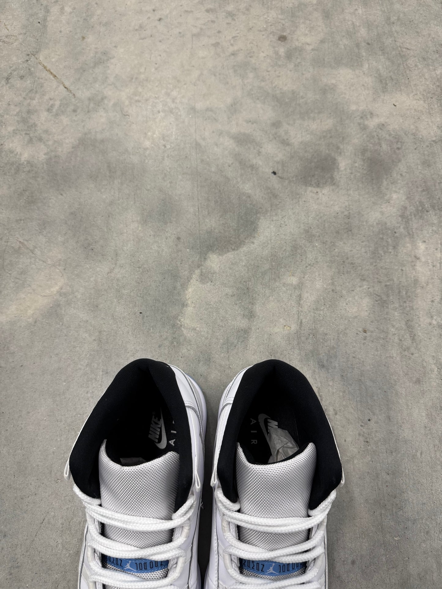 JORDAN 11 “ Legend Blue “
