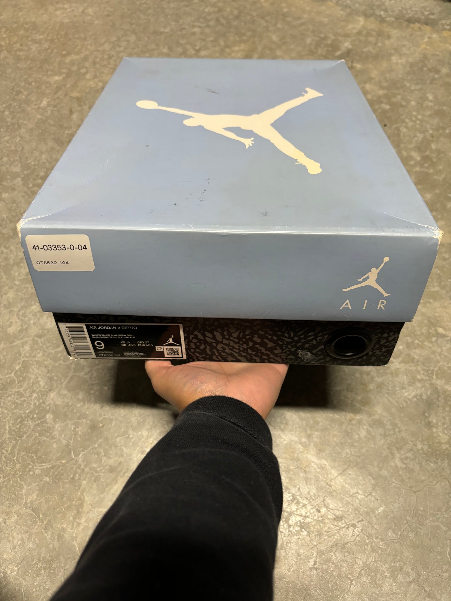 JORDAN 3 “ unc “